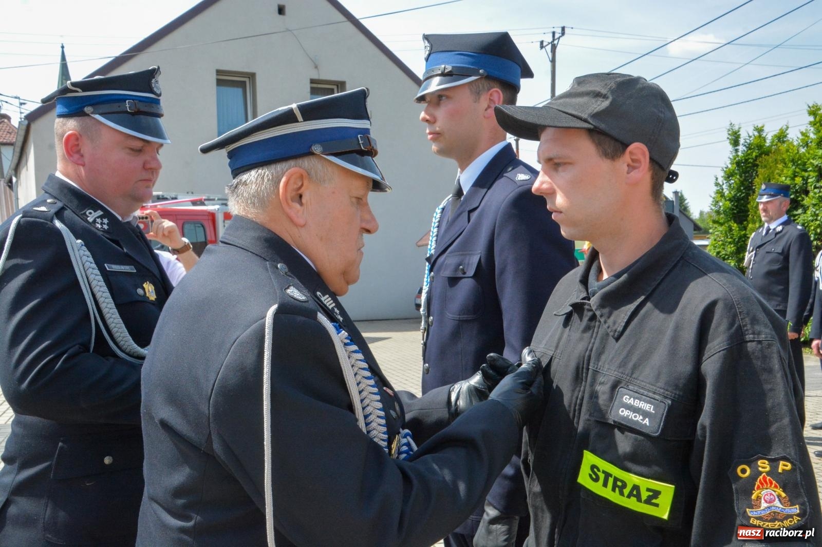 Zdjęcie w galerii na portalu naszraciborz.pl: Nowy wóz dla OSP Rudnik poświęcony i przekazany. Uroczystość połączono z obchodami Dnia Strażaka wiadomości z regionu
