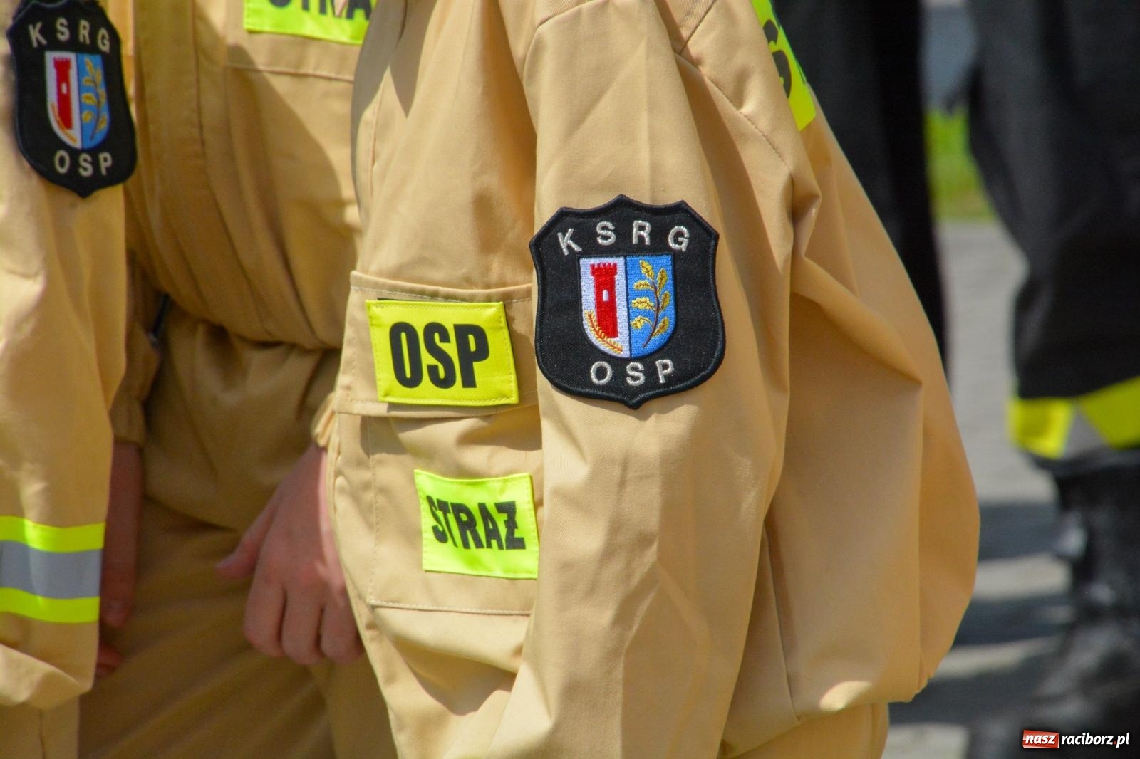 Zdjęcie w galerii na portalu naszraciborz.pl: Nowy wóz dla OSP Rudnik poświęcony i przekazany. Uroczystość połączono z obchodami Dnia Strażaka wiadomości z regionu