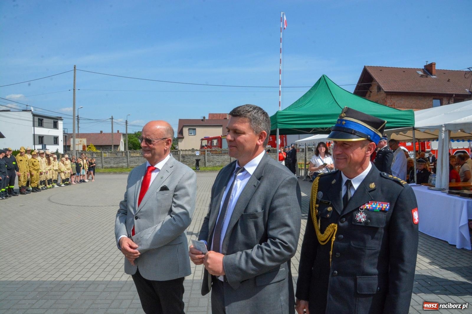Zdjęcie w galerii na portalu naszraciborz.pl: Nowy wóz dla OSP Rudnik poświęcony i przekazany. Uroczystość połączono z obchodami Dnia Strażaka wiadomości z regionu