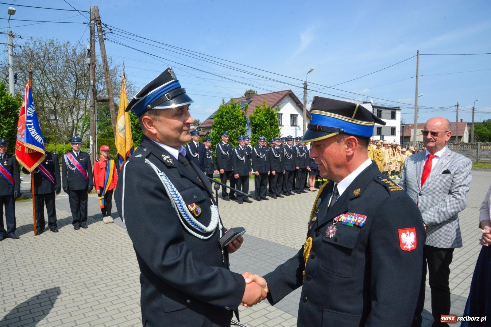 Zdjęcie w galerii na portalu naszraciborz.pl: Nowy wóz dla OSP Rudnik poświęcony i przekazany. Uroczystość połączono z obchodami Dnia Strażaka wiadomości z regionu