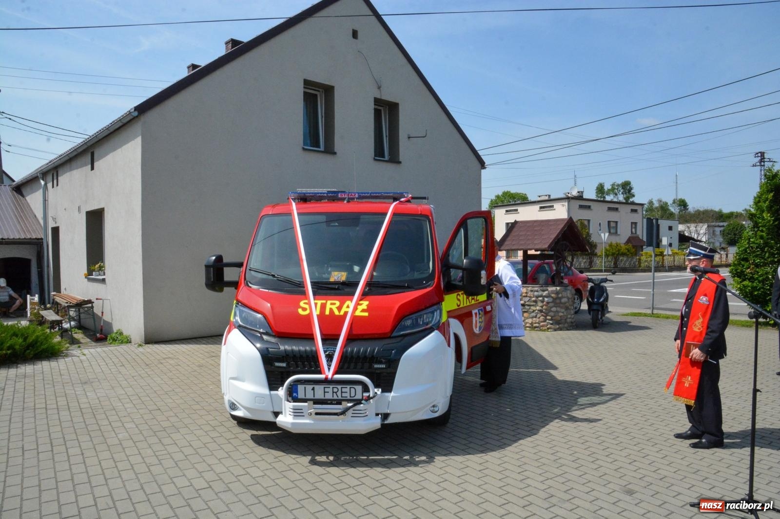 Zdjęcie w galerii na portalu naszraciborz.pl: Nowy wóz dla OSP Rudnik poświęcony i przekazany. Uroczystość połączono z obchodami Dnia Strażaka wiadomości z regionu