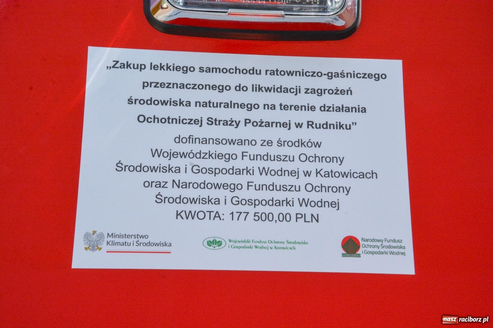 Zdjęcie w galerii na portalu naszraciborz.pl: Nowy wóz dla OSP Rudnik poświęcony i przekazany. Uroczystość połączono z obchodami Dnia Strażaka wiadomości z regionu