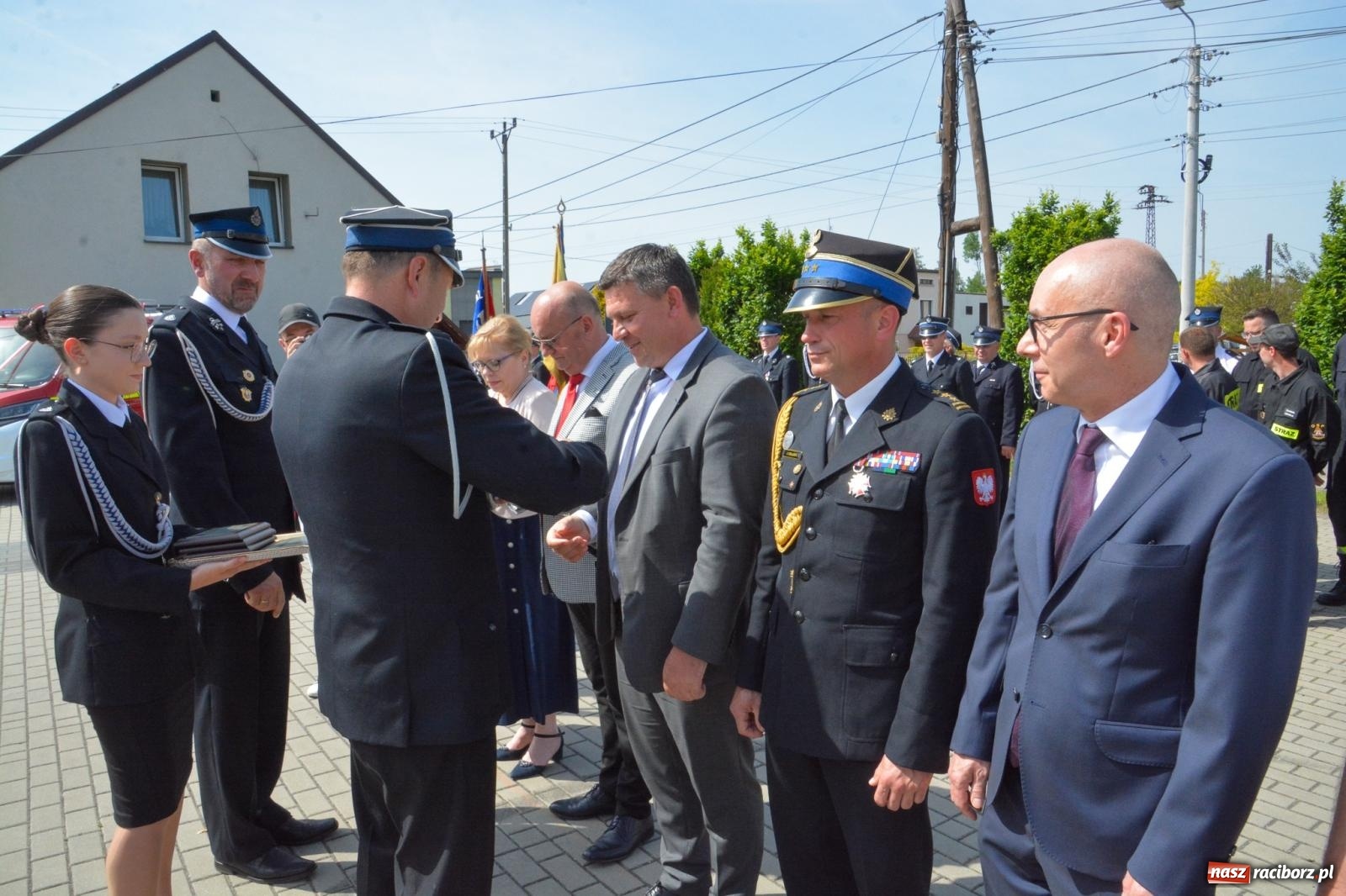 Zdjęcie w galerii na portalu naszraciborz.pl: Nowy wóz dla OSP Rudnik poświęcony i przekazany. Uroczystość połączono z obchodami Dnia Strażaka wiadomości z regionu