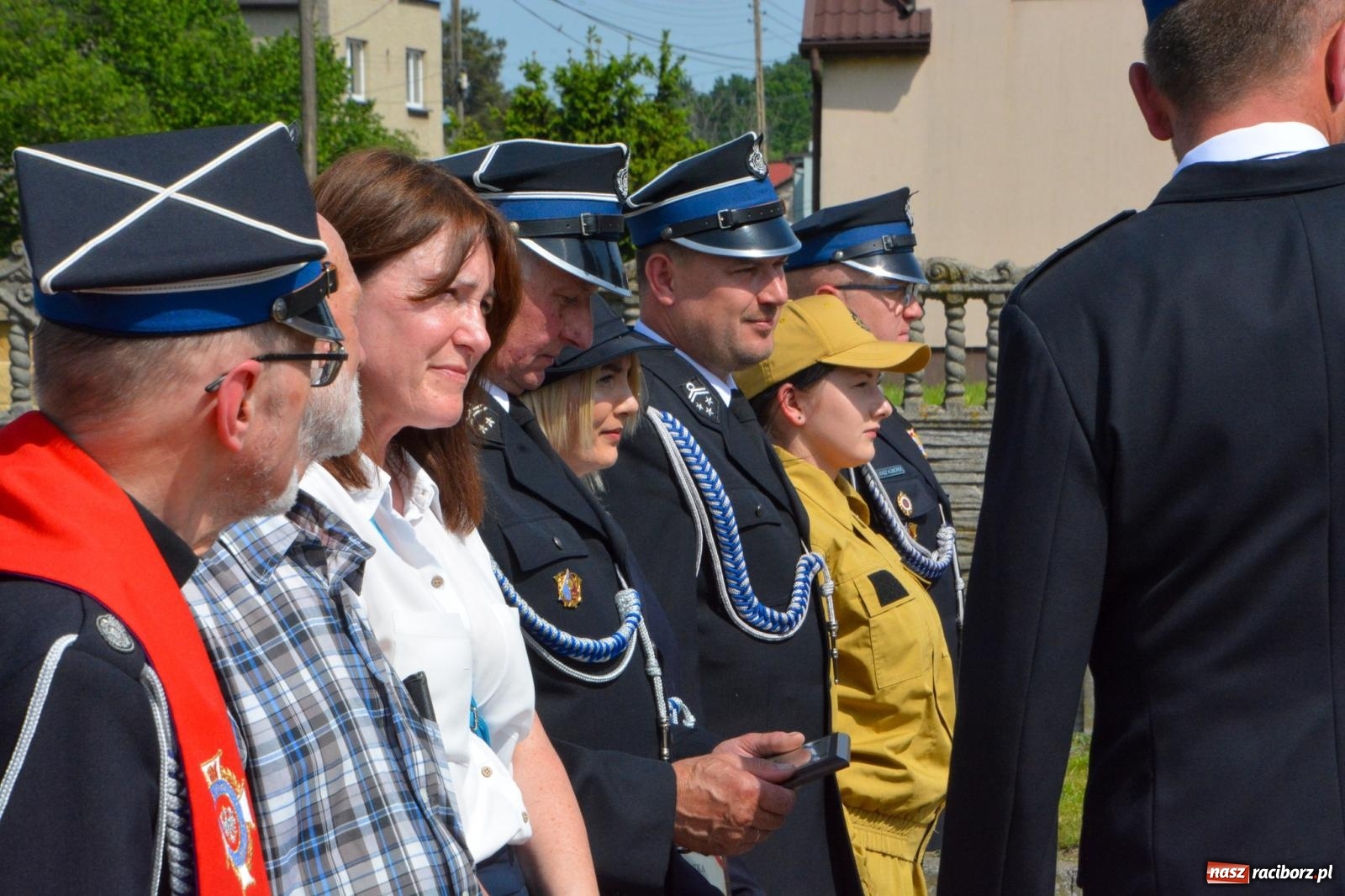 Zdjęcie w galerii na portalu naszraciborz.pl: Nowy wóz dla OSP Rudnik poświęcony i przekazany. Uroczystość połączono z obchodami Dnia Strażaka wiadomości z regionu