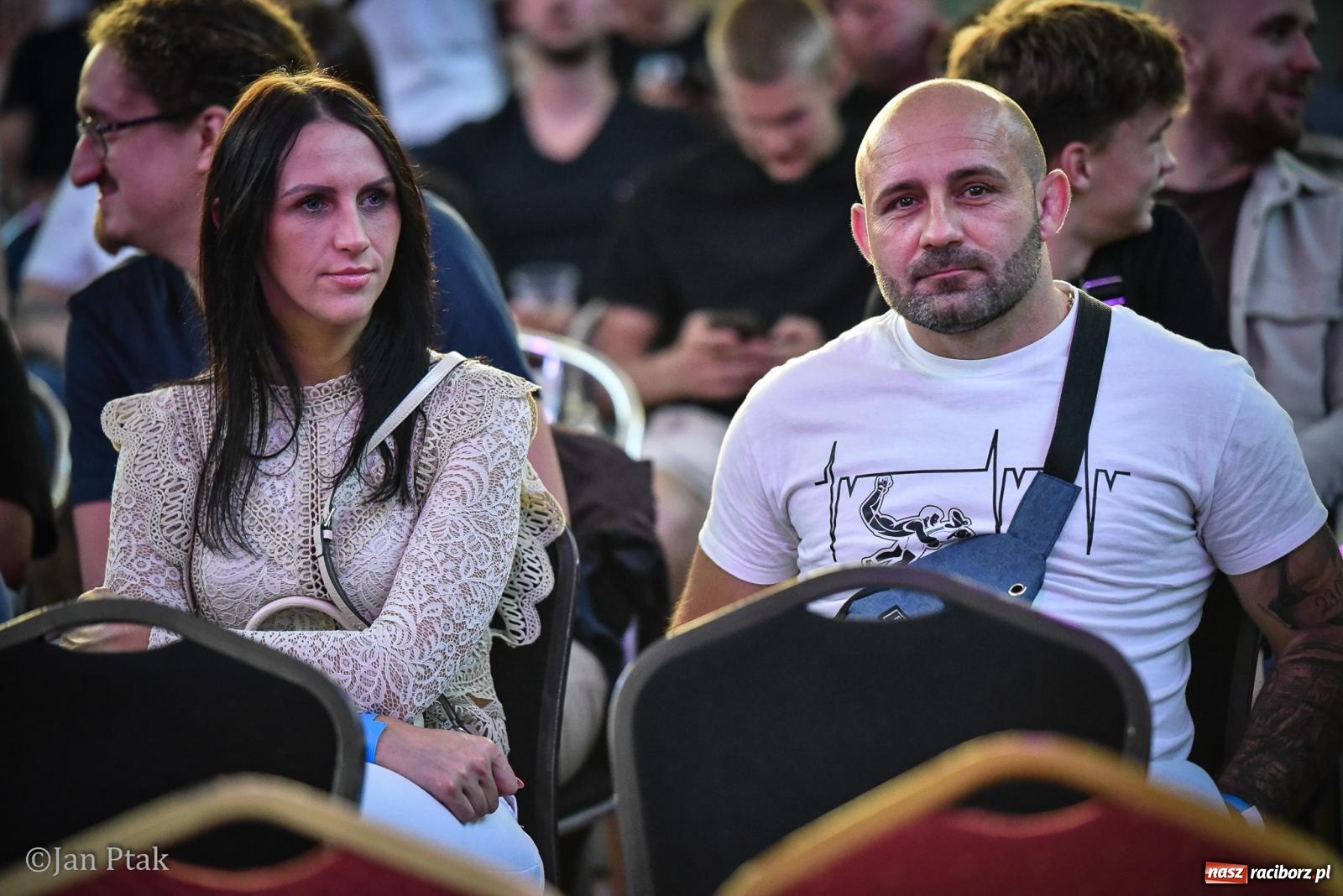 Zdjęcie w galerii na portalu naszraciborz.pl: Silesian MMA 26 i Walcz i Pomagaj 16 na BIS! Komplet publiczności i powrót dużej gali MMA do Raciborza wiadomości z regionu