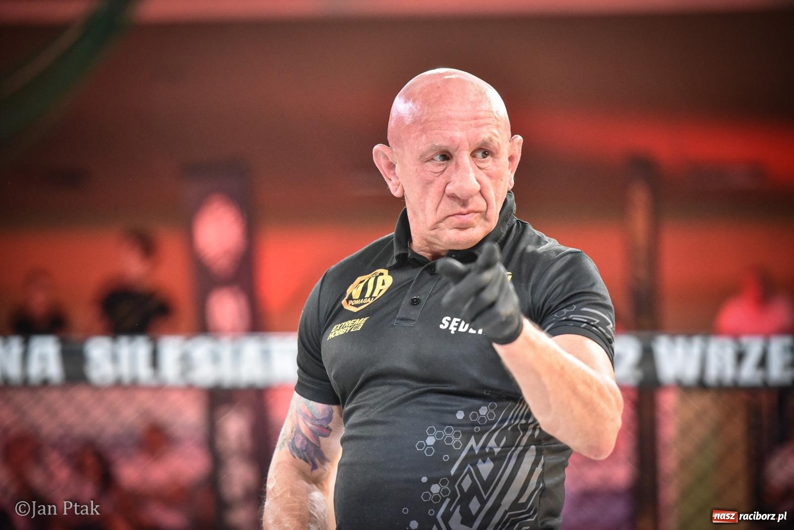Zdjęcie w galerii na portalu naszraciborz.pl: Silesian MMA 26 i Walcz i Pomagaj 16 na BIS! Komplet publiczności i powrót dużej gali MMA do Raciborza wiadomości z regionu