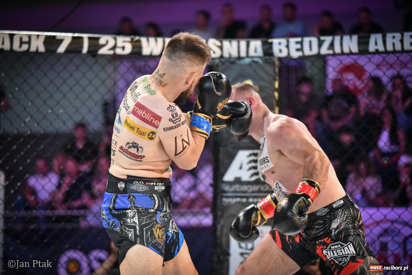 Zdjęcie w galerii na portalu naszraciborz.pl: Silesian MMA 26 i Walcz i Pomagaj 16 na BIS! Komplet publiczności i powrót dużej gali MMA do Raciborza wiadomości z regionu