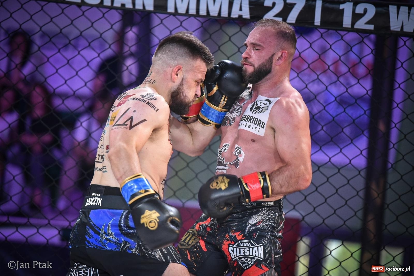 Zdjęcie w galerii na portalu naszraciborz.pl: Silesian MMA 26 i Walcz i Pomagaj 16 na BIS! Komplet publiczności i powrót dużej gali MMA do Raciborza wiadomości z regionu