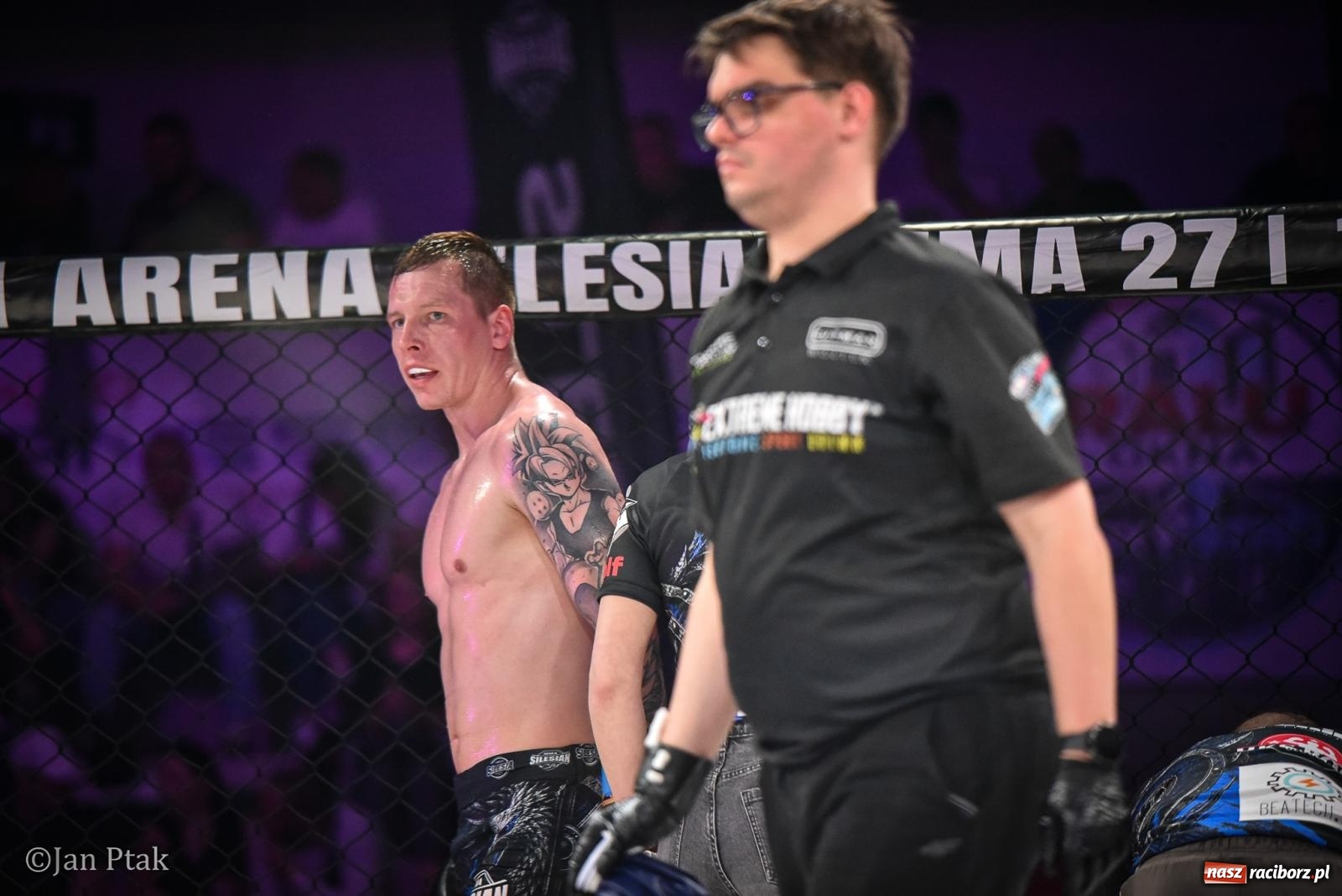 Zdjęcie w galerii na portalu naszraciborz.pl: Silesian MMA 26 i Walcz i Pomagaj 16 na BIS! Komplet publiczności i powrót dużej gali MMA do Raciborza wiadomości z regionu