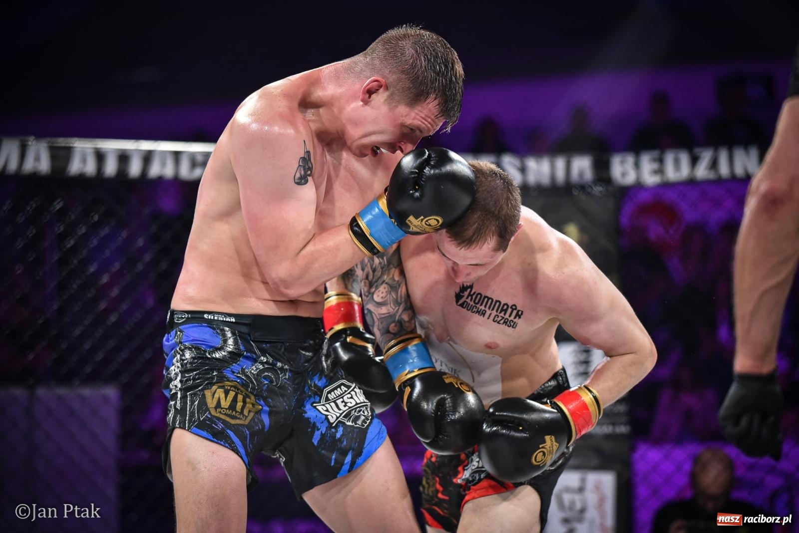 Zdjęcie w galerii na portalu naszraciborz.pl: Silesian MMA 26 i Walcz i Pomagaj 16 na BIS! Komplet publiczności i powrót dużej gali MMA do Raciborza wiadomości z regionu