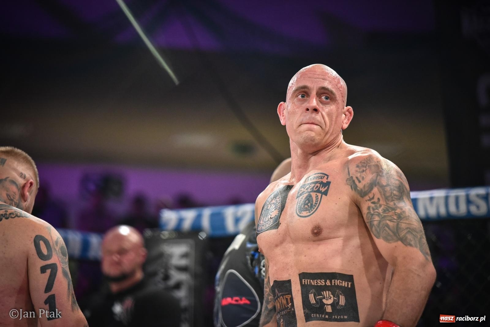 Zdjęcie w galerii na portalu naszraciborz.pl: Silesian MMA 26 i Walcz i Pomagaj 16 na BIS! Komplet publiczności i powrót dużej gali MMA do Raciborza wiadomości z regionu