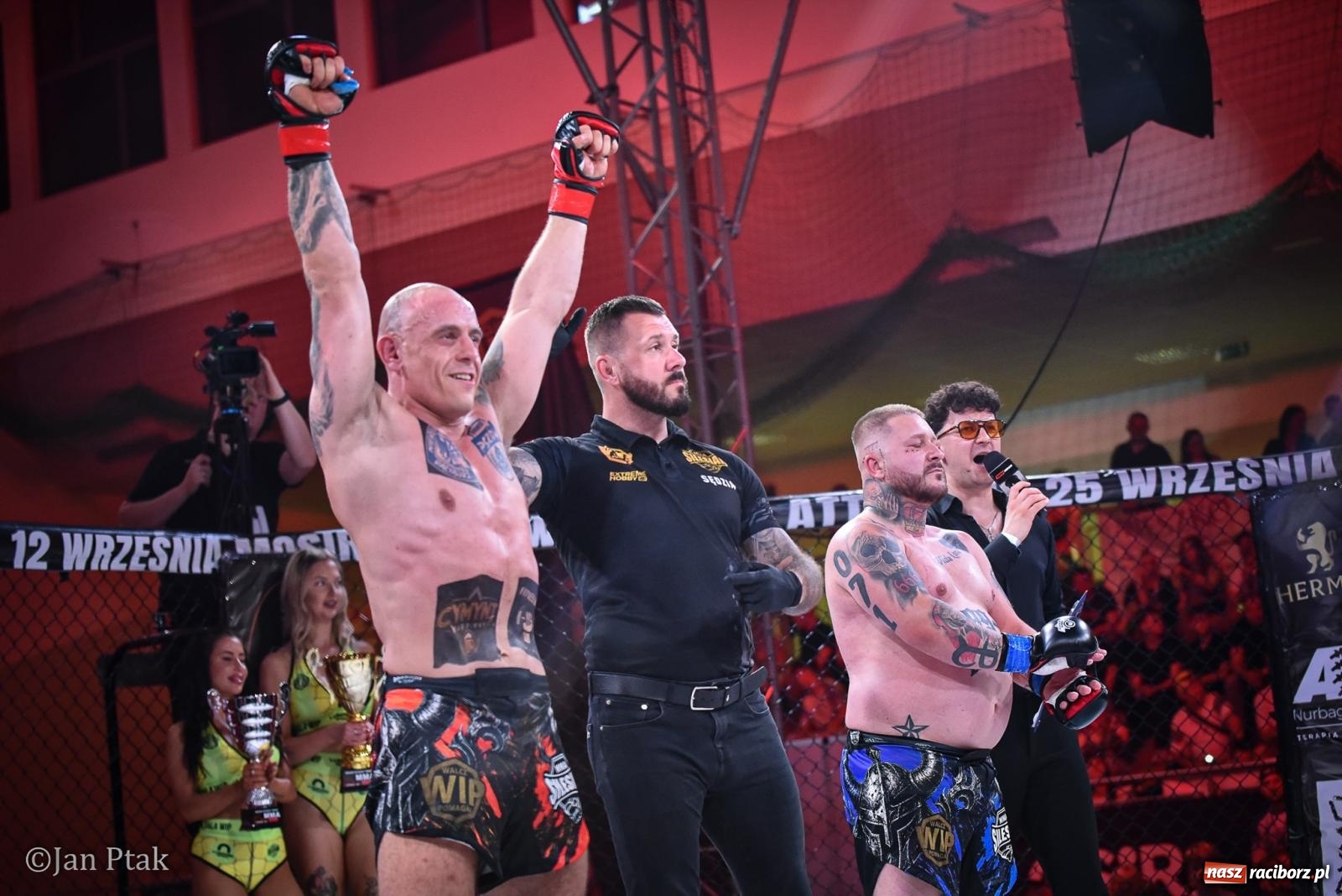 Zdjęcie w galerii na portalu naszraciborz.pl: Silesian MMA 26 i Walcz i Pomagaj 16 na BIS! Komplet publiczności i powrót dużej gali MMA do Raciborza wiadomości z regionu