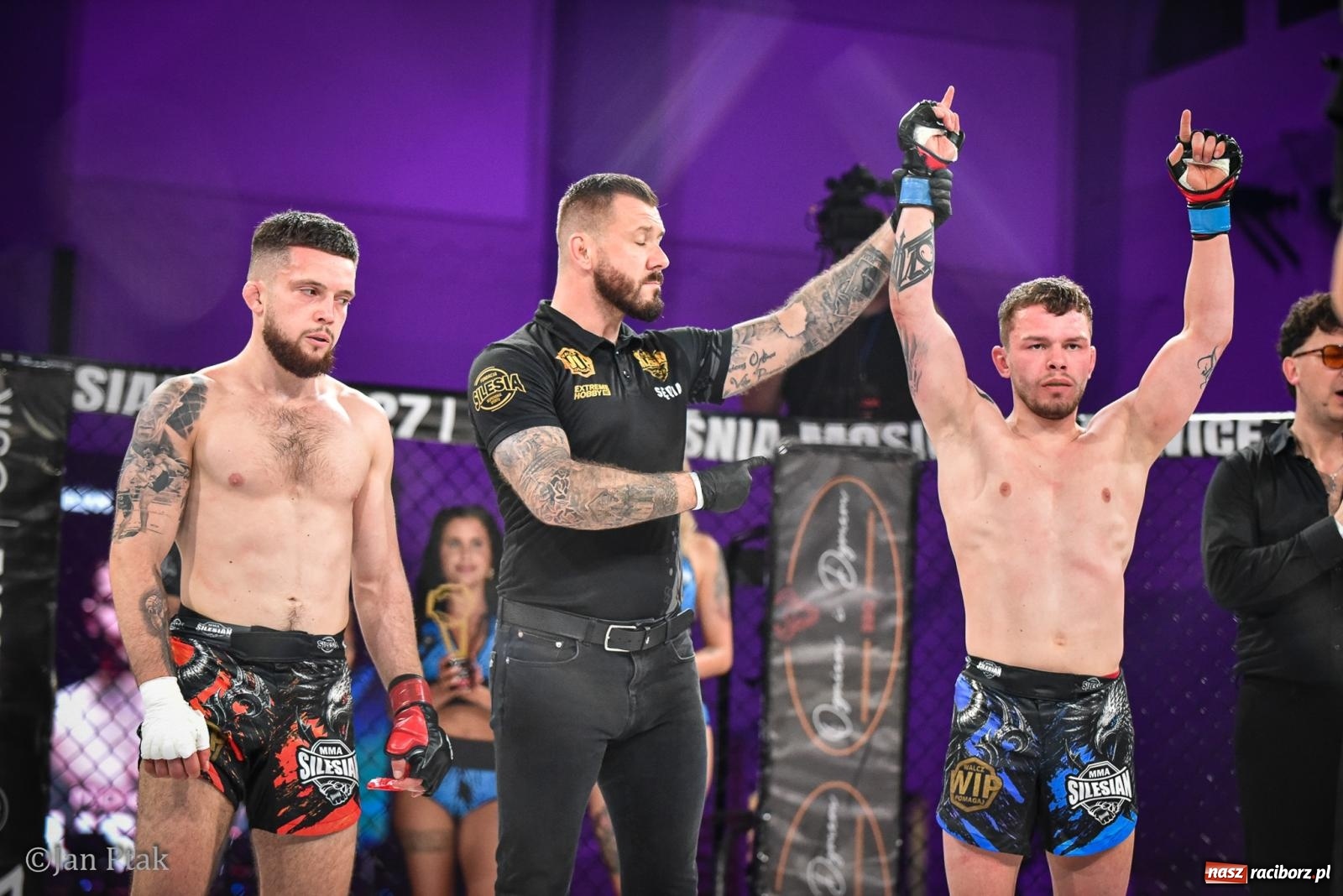 Zdjęcie w galerii na portalu naszraciborz.pl: Silesian MMA 26 i Walcz i Pomagaj 16 na BIS! Komplet publiczności i powrót dużej gali MMA do Raciborza wiadomości z regionu