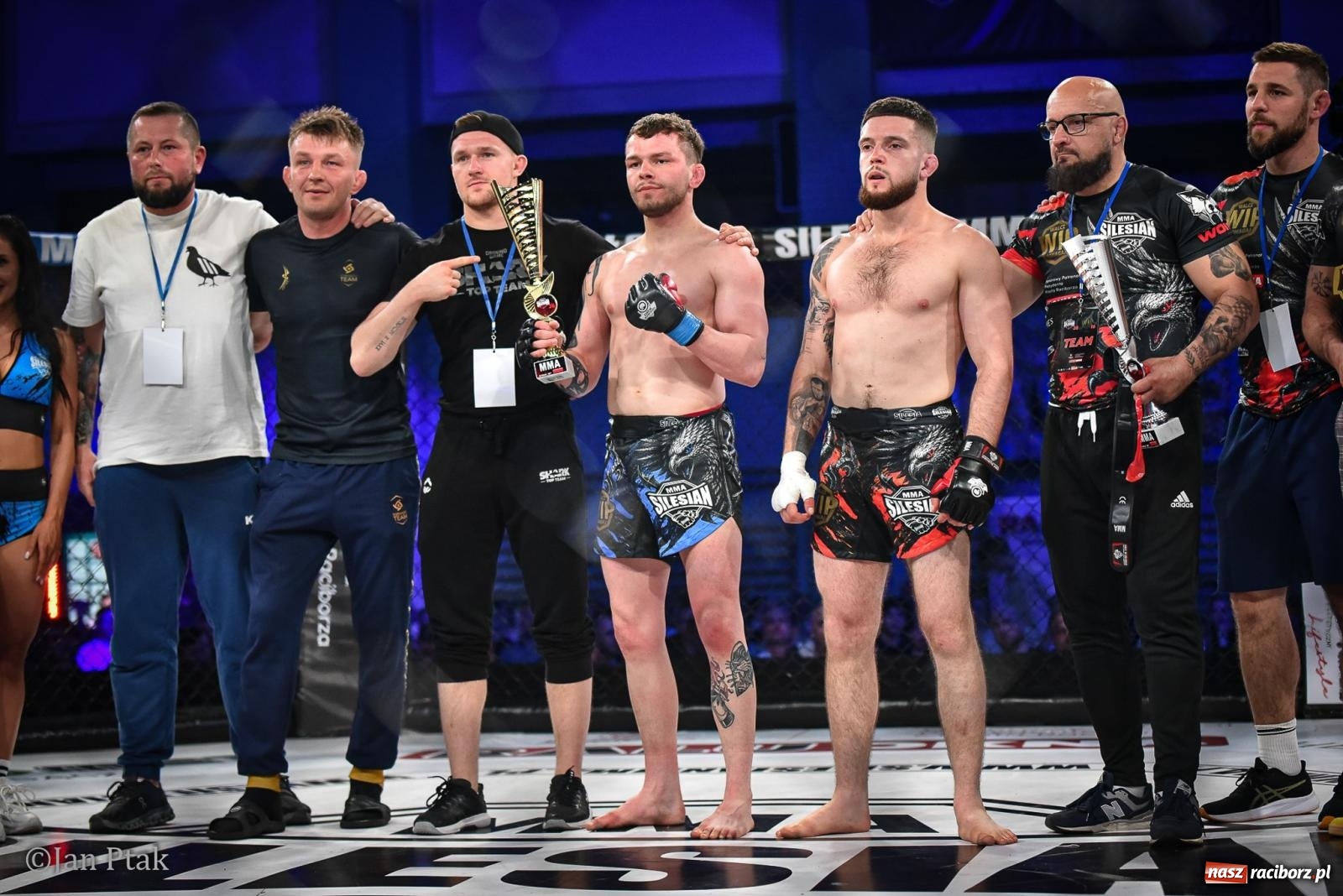 Zdjęcie w galerii na portalu naszraciborz.pl: Silesian MMA 26 i Walcz i Pomagaj 16 na BIS! Komplet publiczności i powrót dużej gali MMA do Raciborza wiadomości z regionu