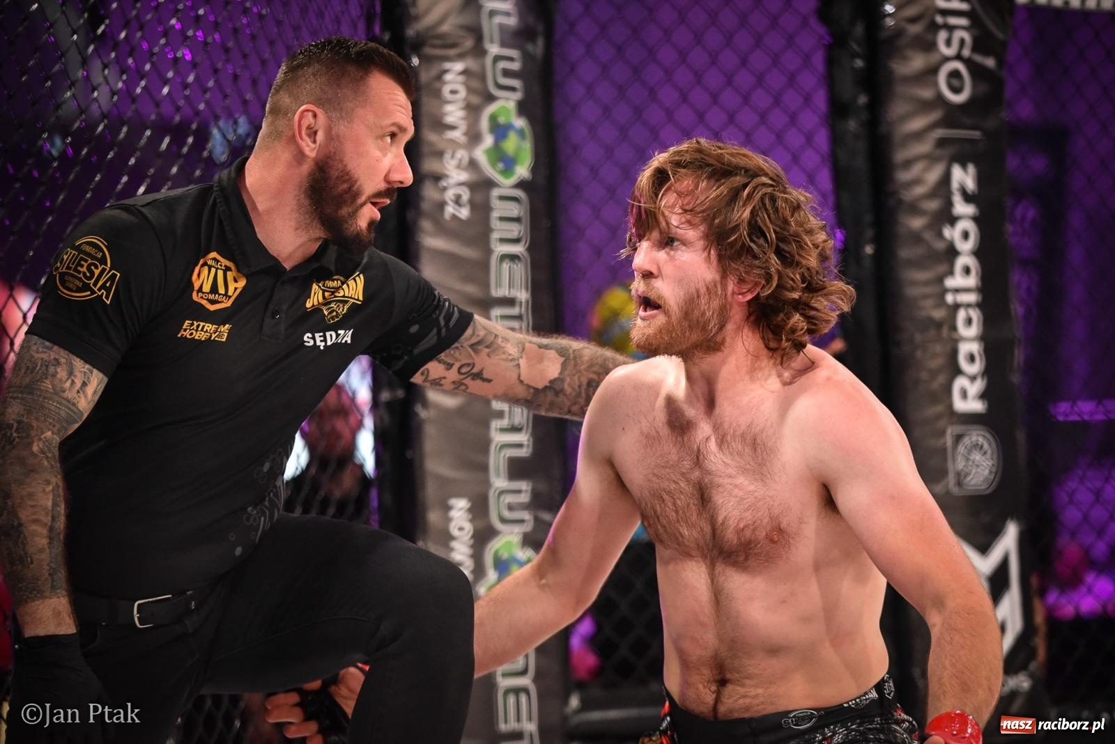 Zdjęcie w galerii na portalu naszraciborz.pl: Silesian MMA 26 i Walcz i Pomagaj 16 na BIS! Komplet publiczności i powrót dużej gali MMA do Raciborza wiadomości z regionu