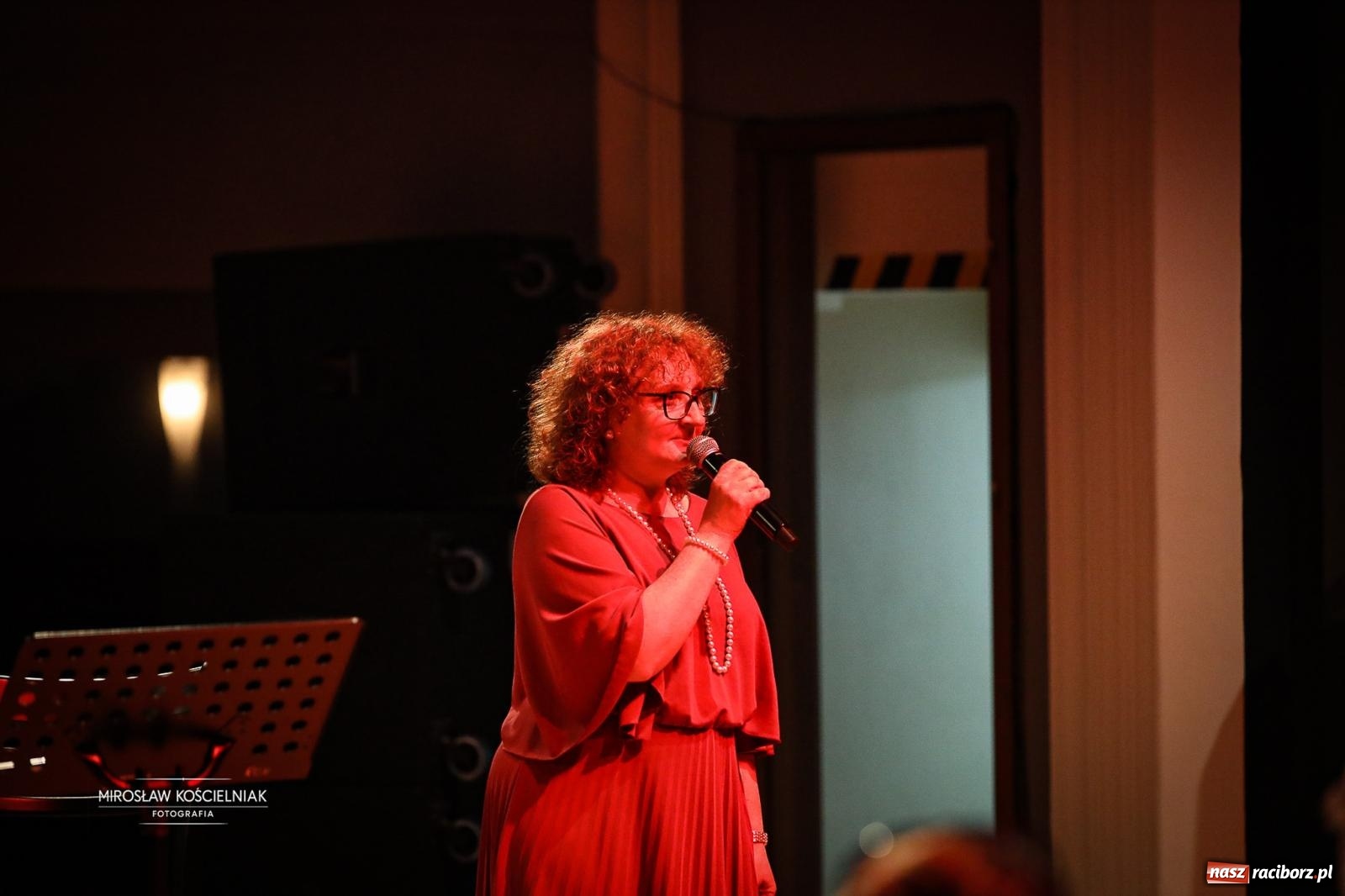 Zdjęcie w galerii na portalu naszraciborz.pl: Scena kameralnie w RCK. Jazzowo-soulowy wieczór w bliskim kontakcie z muzyką wiadomości z regionu