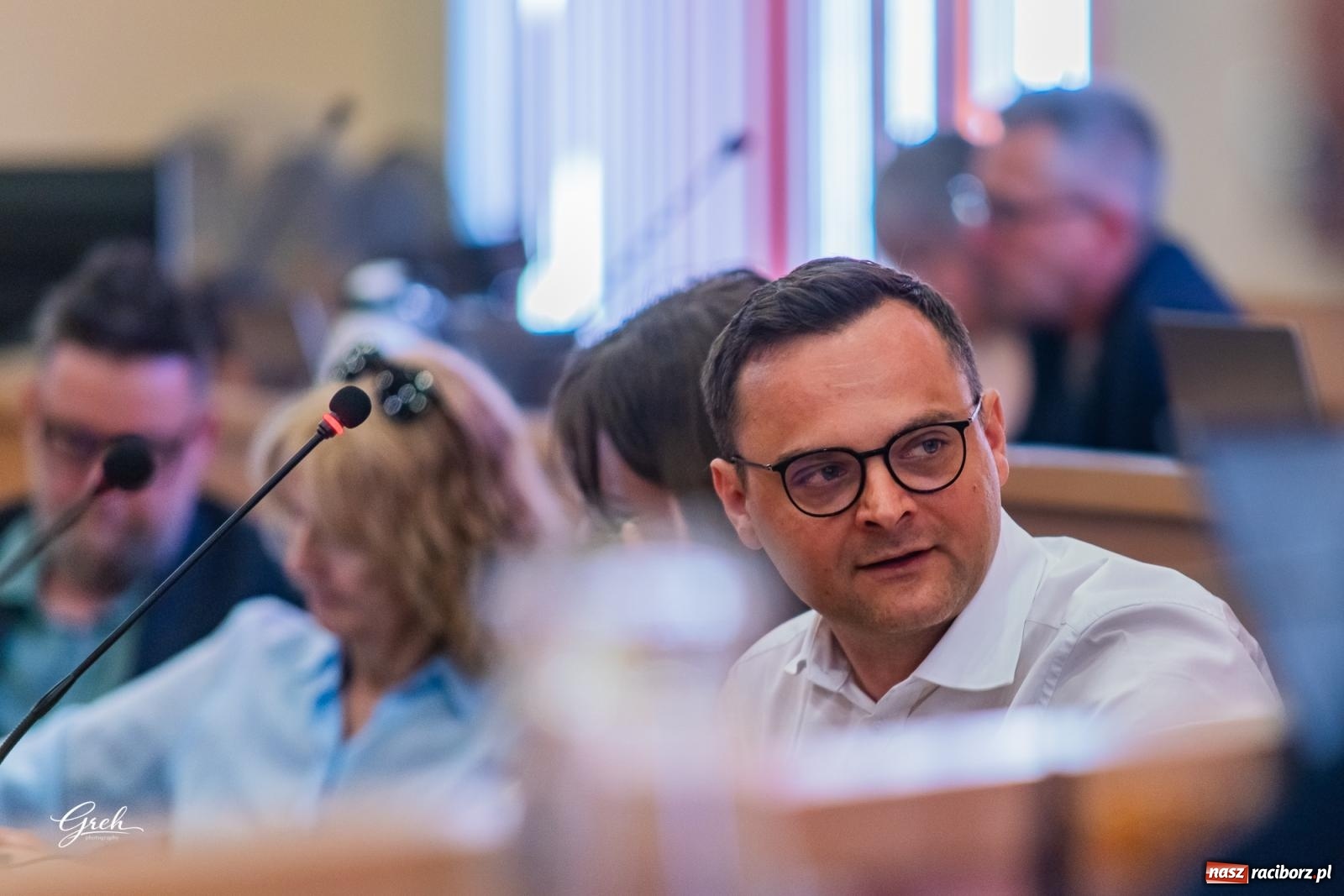 Zdjęcie w galerii na portalu naszraciborz.pl: Spółki z zyskami, gorąca debata o dopłatach do gazu. Burzliwe obrady komisji w raciborskim magistracie wiadomości z regionu