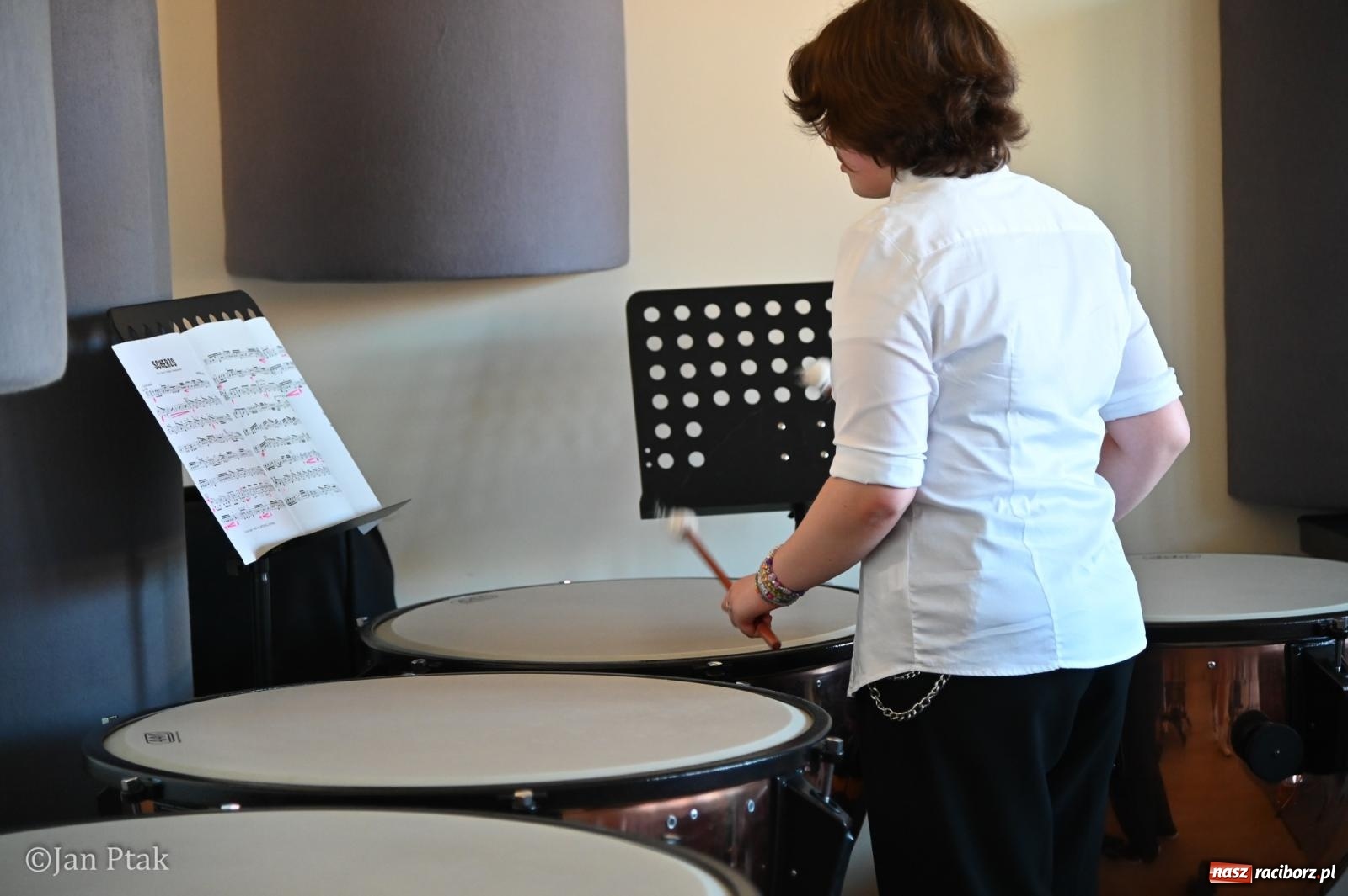 Zdjęcie w galerii na portalu naszraciborz.pl: Drzwi otwarte w Państwowej Szkole Muzycznej w Raciborzu. Koncert, prezentacje i zwiedzanie placówki wiadomości z regionu