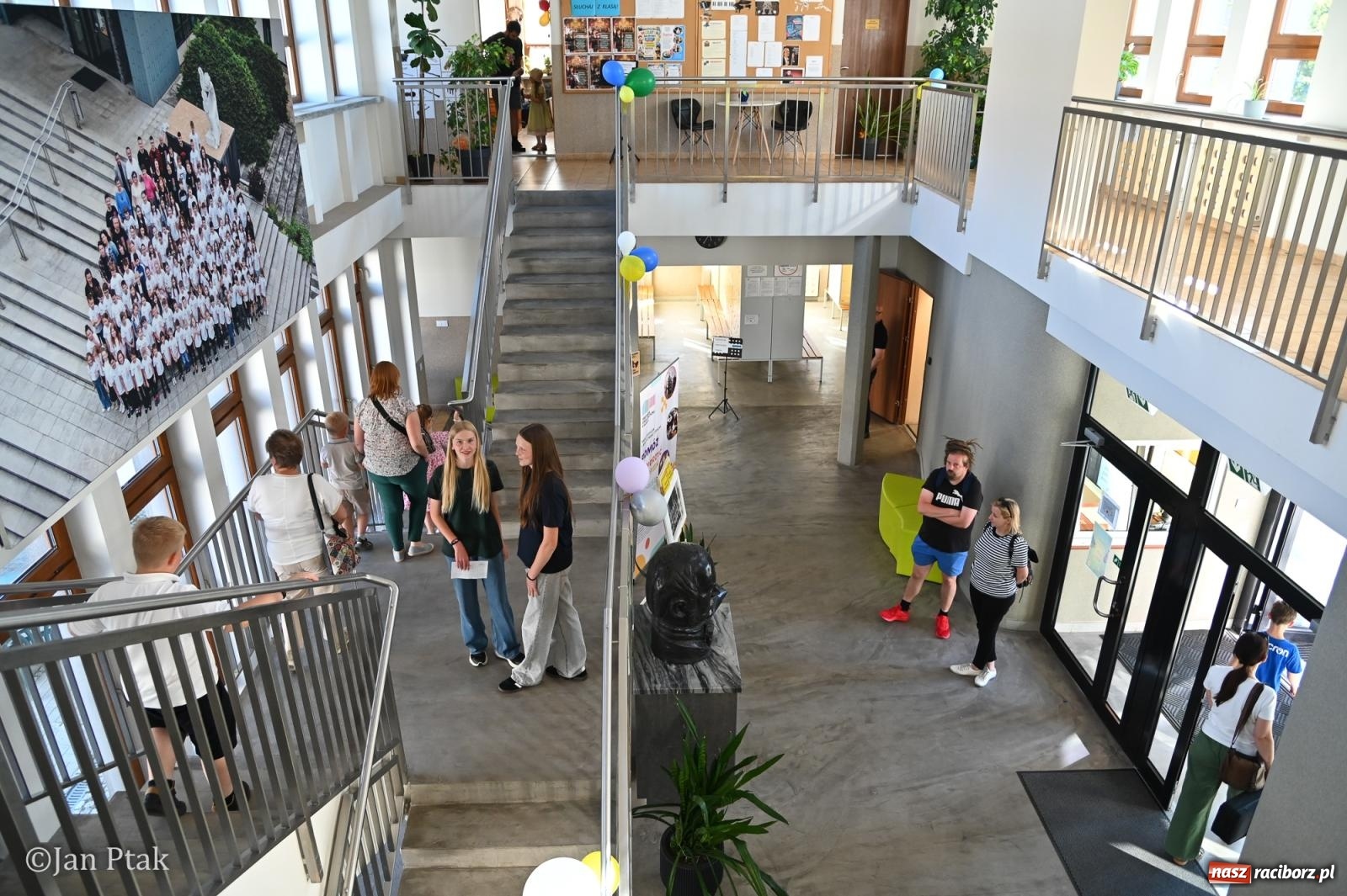Zdjęcie w galerii na portalu naszraciborz.pl: Drzwi otwarte w Państwowej Szkole Muzycznej w Raciborzu. Koncert, prezentacje i zwiedzanie placówki wiadomości z regionu