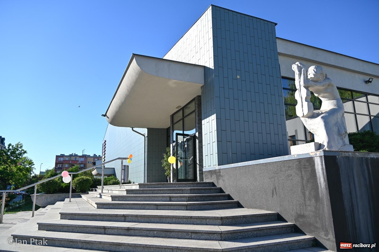 Zdjęcie w galerii na portalu naszraciborz.pl: Drzwi otwarte w Państwowej Szkole Muzycznej w Raciborzu. Koncert, prezentacje i zwiedzanie placówki wiadomości z regionu