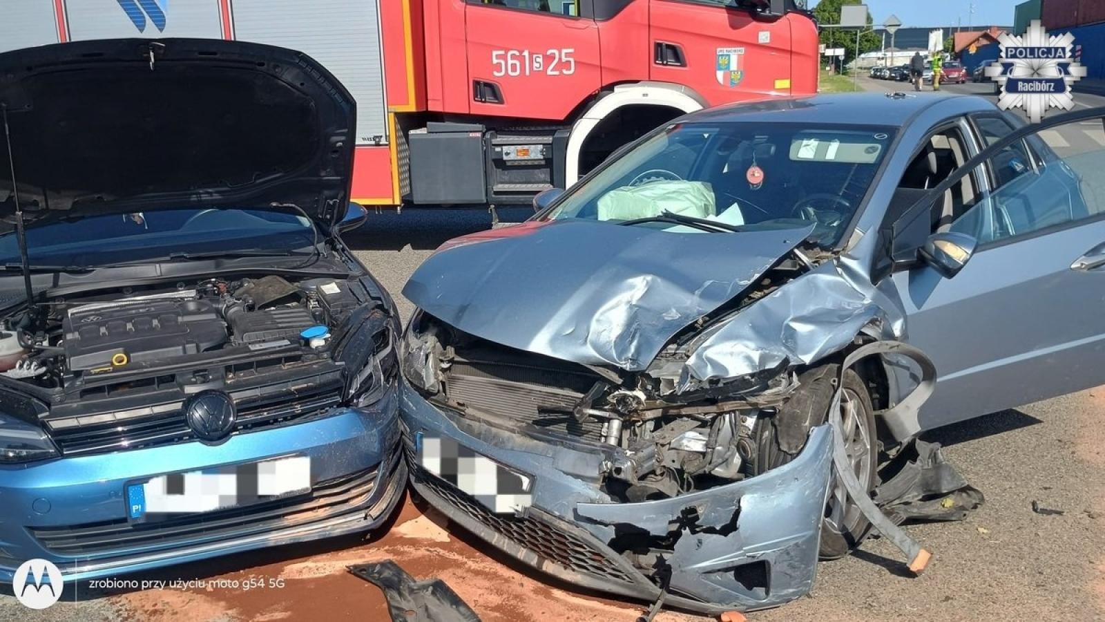 Zdjęcie w galerii na portalu naszraciborz.pl: Feralny dzień na drogach Raciborza. Potrącenie pieszego, zderzenie trzech aut i seria kolizji wiadomości z regionu