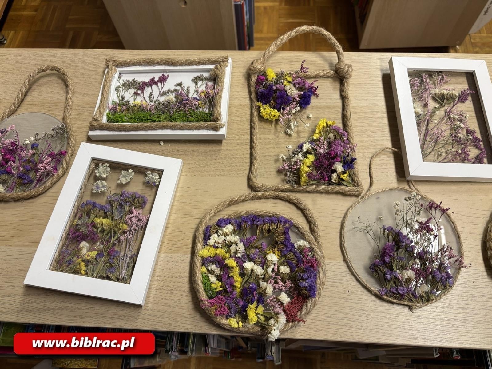 Zdjęcie w galerii na portalu naszraciborz.pl: Kwiatowe warsztaty z okazji Dnia Matki  wiadomości z regionu
