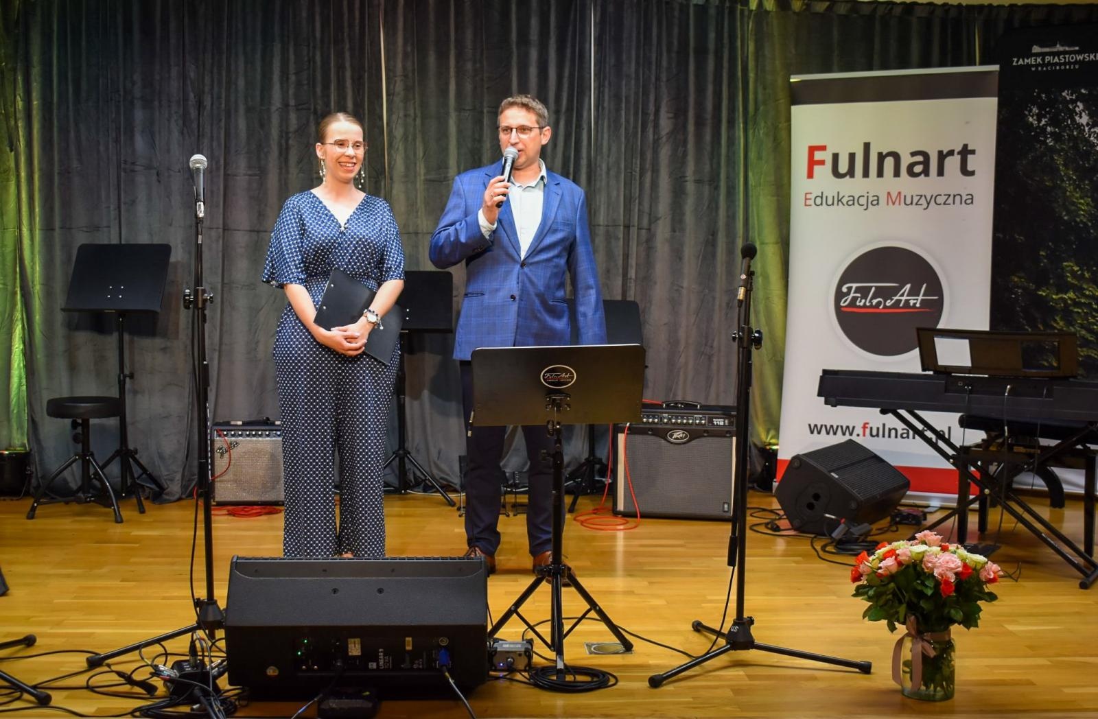 Zdjęcie w galerii na portalu naszraciborz.pl: Muzyczny bukiet dla mam. Koncert na Zamku Piastowskim wiadomości z regionu