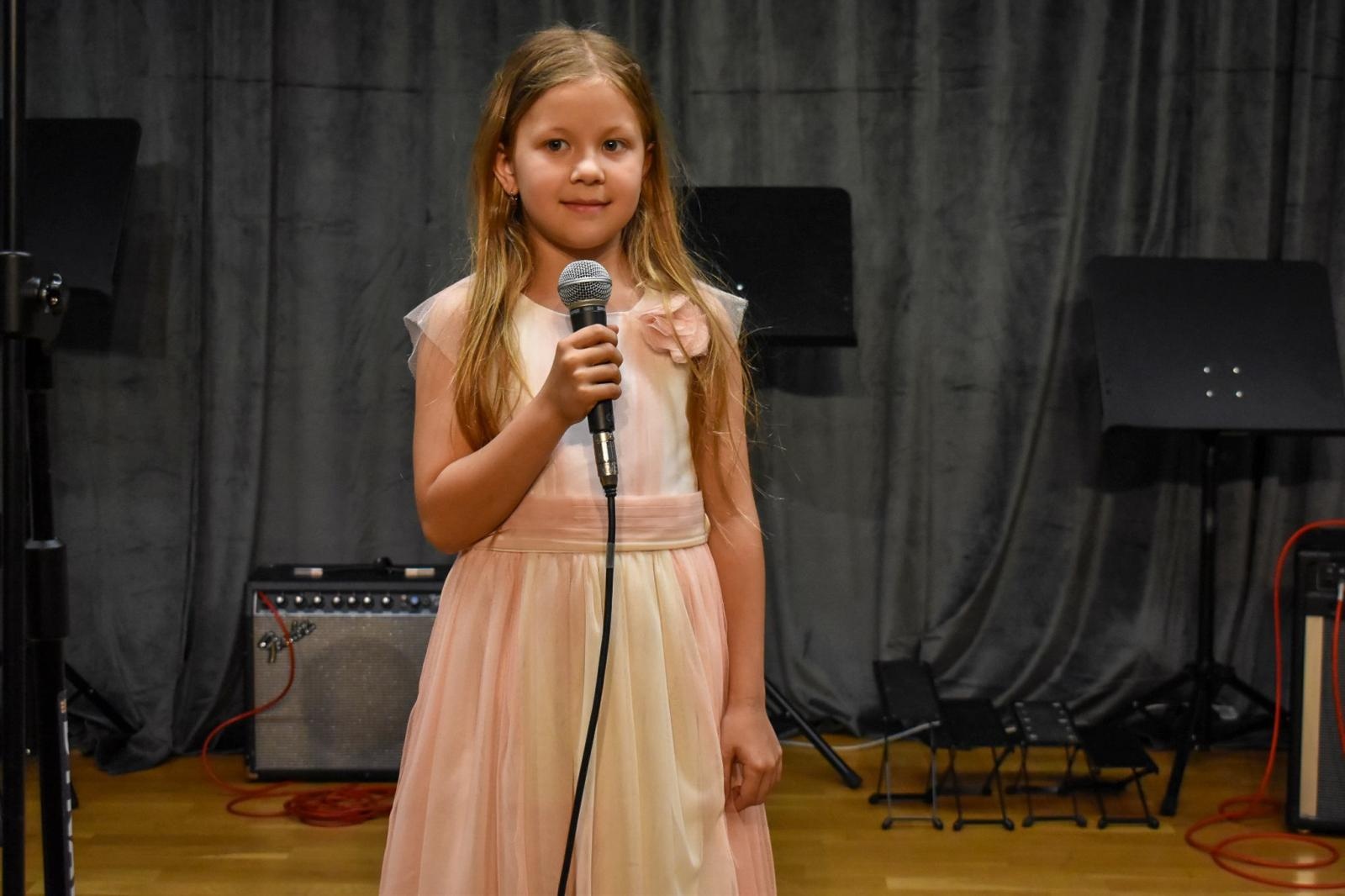 Zdjęcie w galerii na portalu naszraciborz.pl: Muzyczny bukiet dla mam. Koncert na Zamku Piastowskim wiadomości z regionu