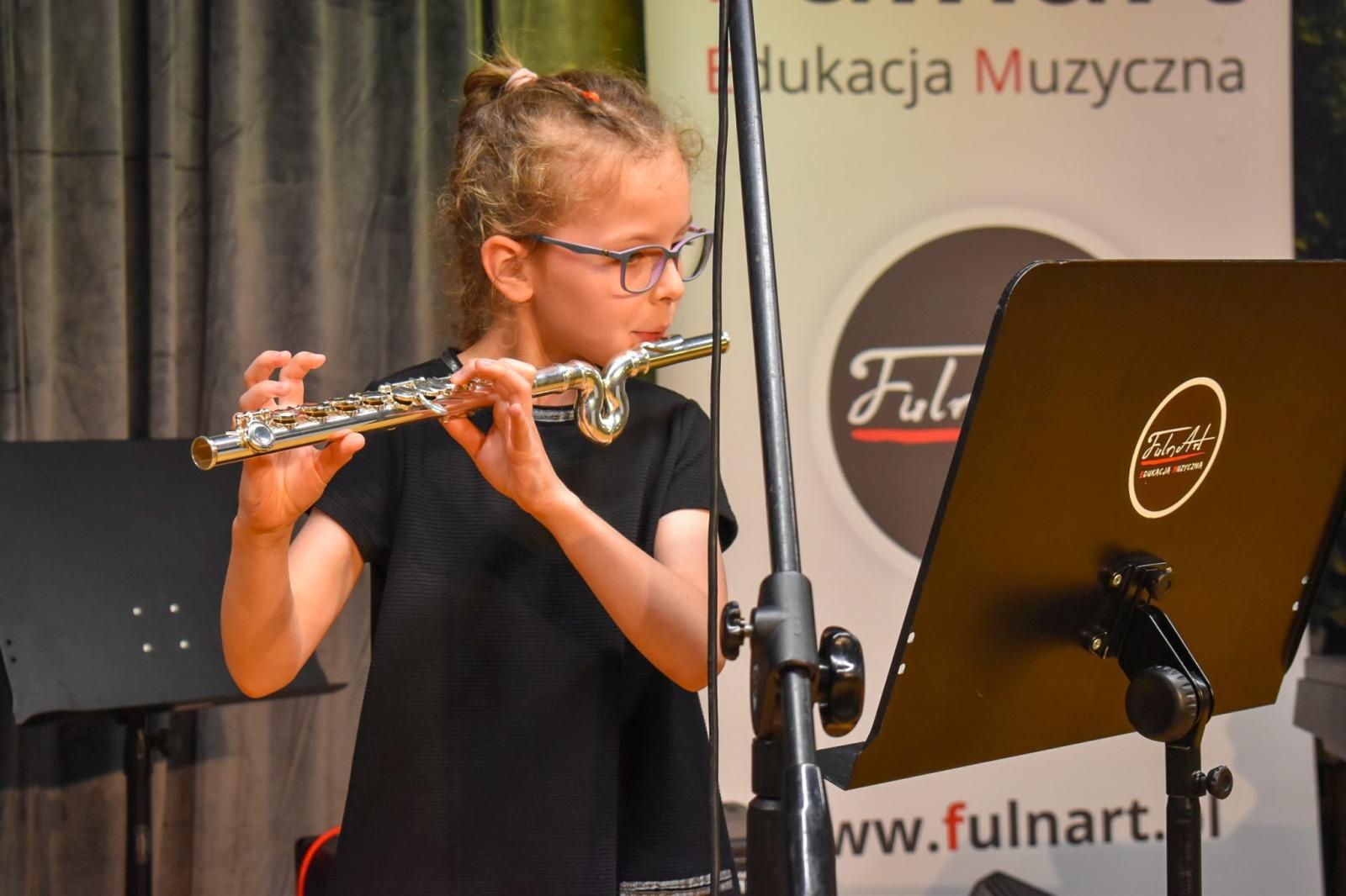Zdjęcie w galerii na portalu naszraciborz.pl: Muzyczny bukiet dla mam. Koncert na Zamku Piastowskim wiadomości z regionu