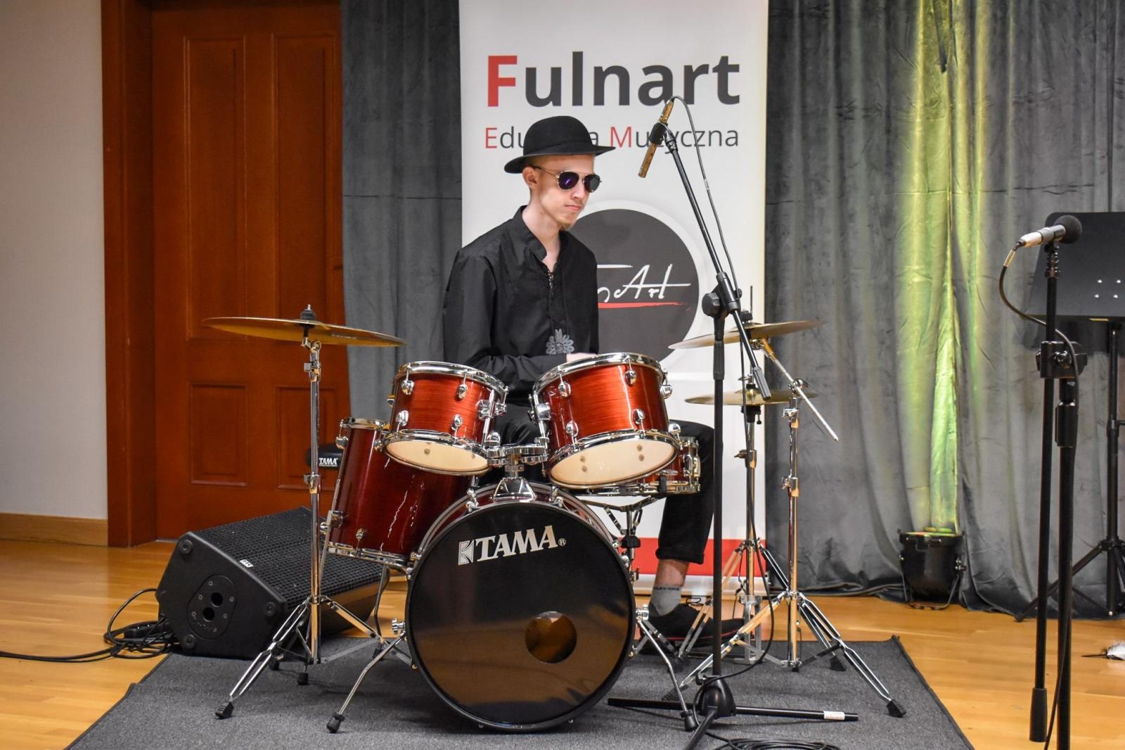 Zdjęcie w galerii na portalu naszraciborz.pl: Muzyczny bukiet dla mam. Koncert na Zamku Piastowskim wiadomości z regionu