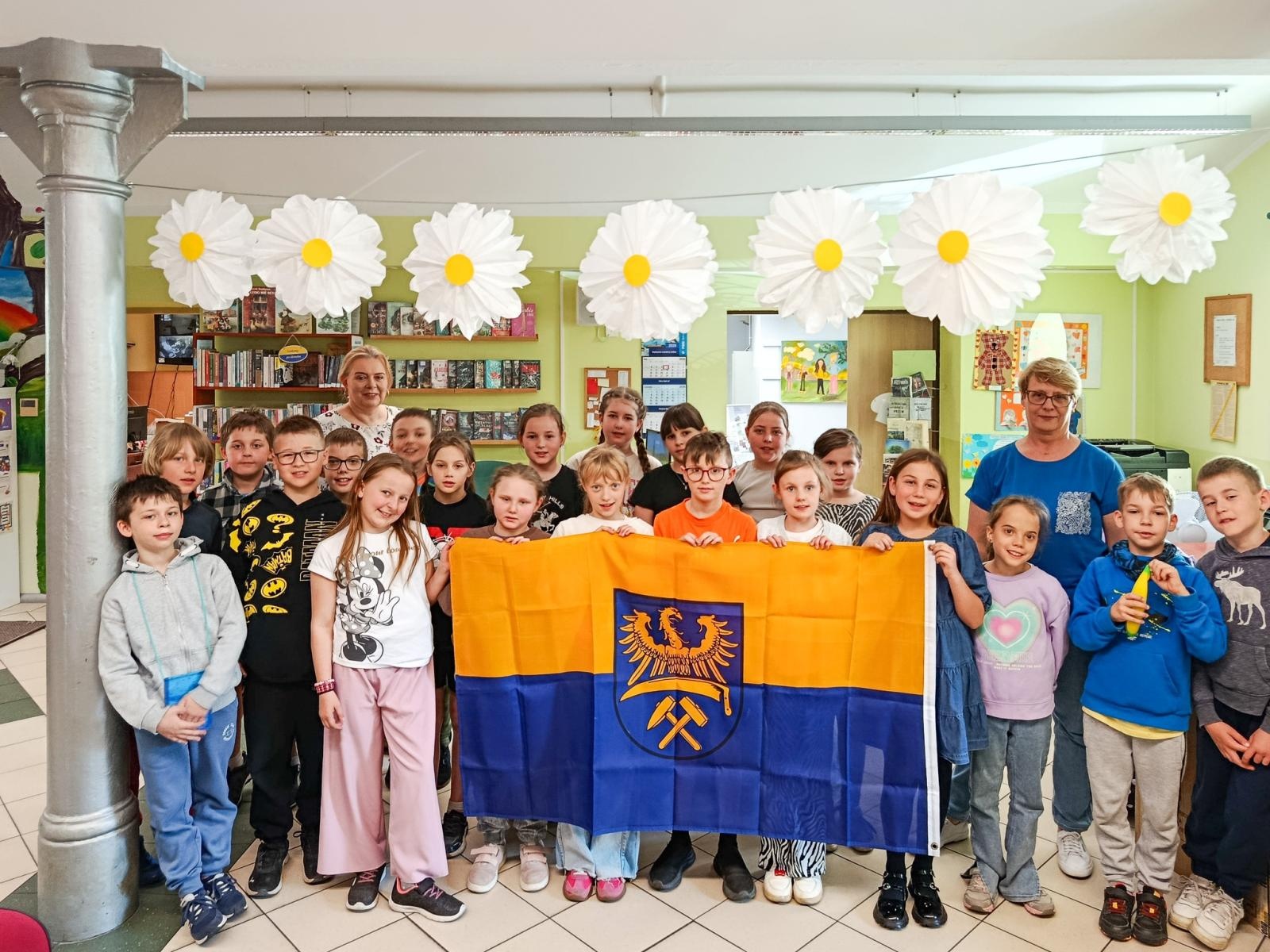 Zdjęcie w galerii na portalu naszraciborz.pl: Podsumowanie Tygodnia Bibliotek w Gminnej Bibliotece Publicznej w Pietrowicach Wielkich wiadomości z regionu