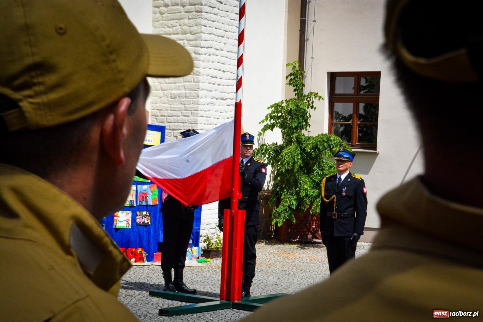 Zdjęcie w galerii na portalu naszraciborz.pl: Strażacy powiatu raciborskiego świętowali na Zamku Piastowskim w Raciborzu [FOTO i WIDEO] wiadomości z regionu