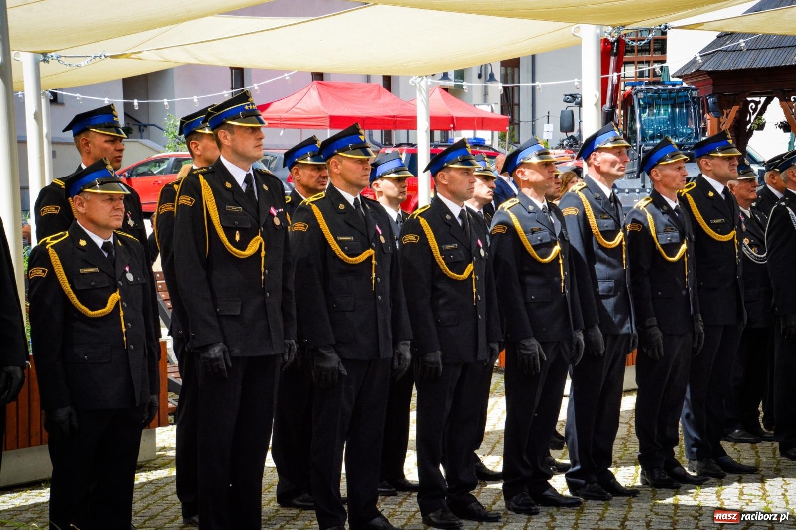 Zdjęcie w galerii na portalu naszraciborz.pl: Strażacy powiatu raciborskiego świętowali na Zamku Piastowskim w Raciborzu [FOTO i WIDEO] wiadomości z regionu