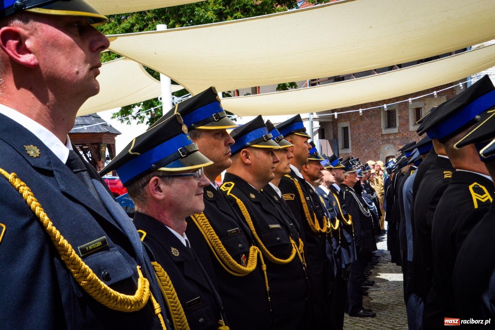 Zdjęcie w galerii na portalu naszraciborz.pl: Strażacy powiatu raciborskiego świętowali na Zamku Piastowskim w Raciborzu [FOTO i WIDEO] wiadomości z regionu