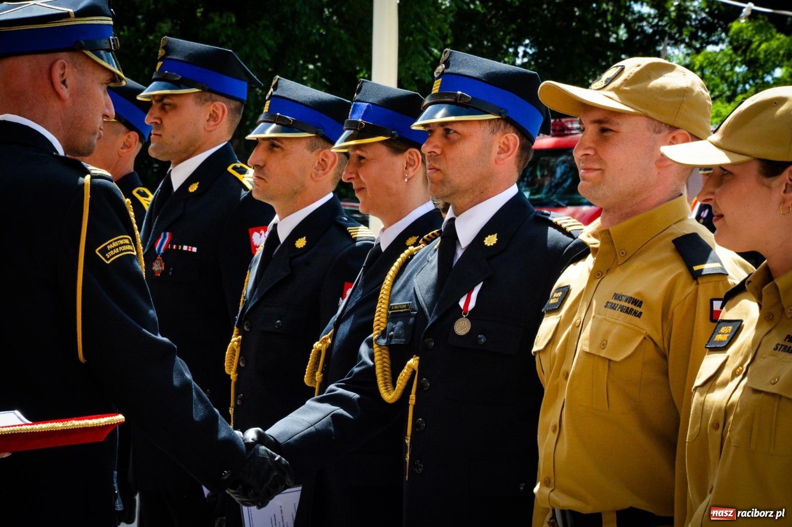 Zdjęcie w galerii na portalu naszraciborz.pl: Strażacy powiatu raciborskiego świętowali na Zamku Piastowskim w Raciborzu [FOTO i WIDEO] wiadomości z regionu