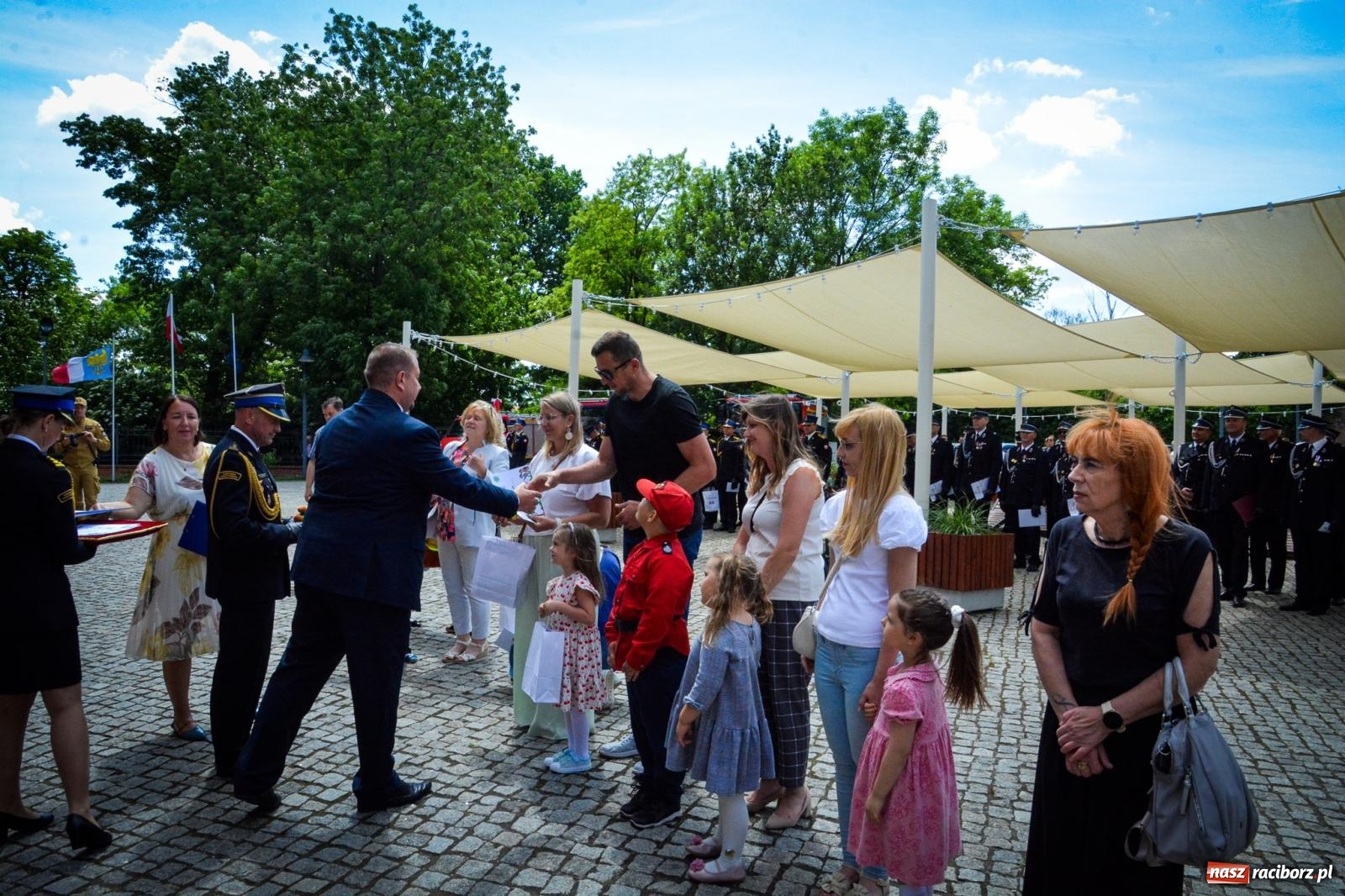 Zdjęcie w galerii na portalu naszraciborz.pl: Strażacy powiatu raciborskiego świętowali na Zamku Piastowskim w Raciborzu [FOTO i WIDEO] wiadomości z regionu