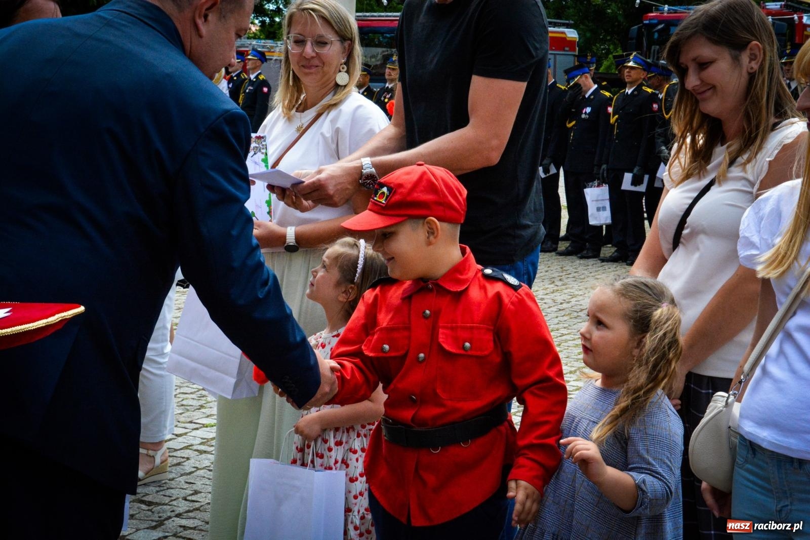 Zdjęcie w galerii na portalu naszraciborz.pl: Strażacy powiatu raciborskiego świętowali na Zamku Piastowskim w Raciborzu [FOTO i WIDEO] wiadomości z regionu