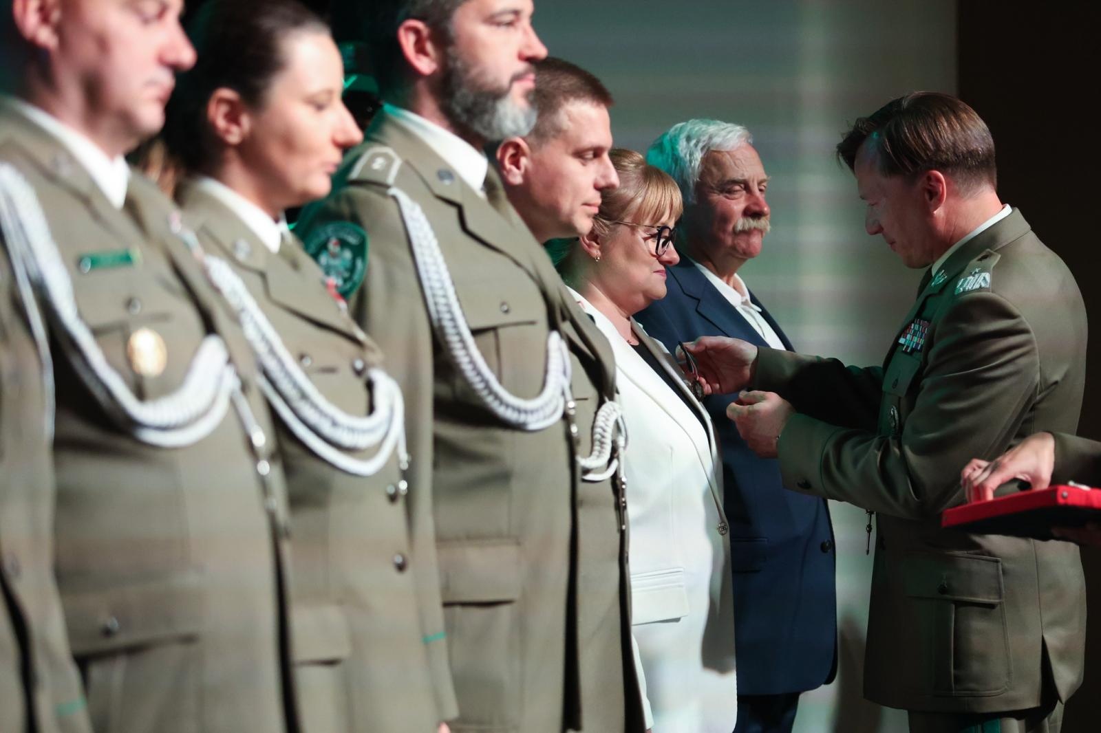 Zdjęcie w galerii na portalu naszraciborz.pl: Obchody jubileuszu 35-lecia Śląskiego Oddziału Straży Granicznej z Raciborza wiadomości z regionu