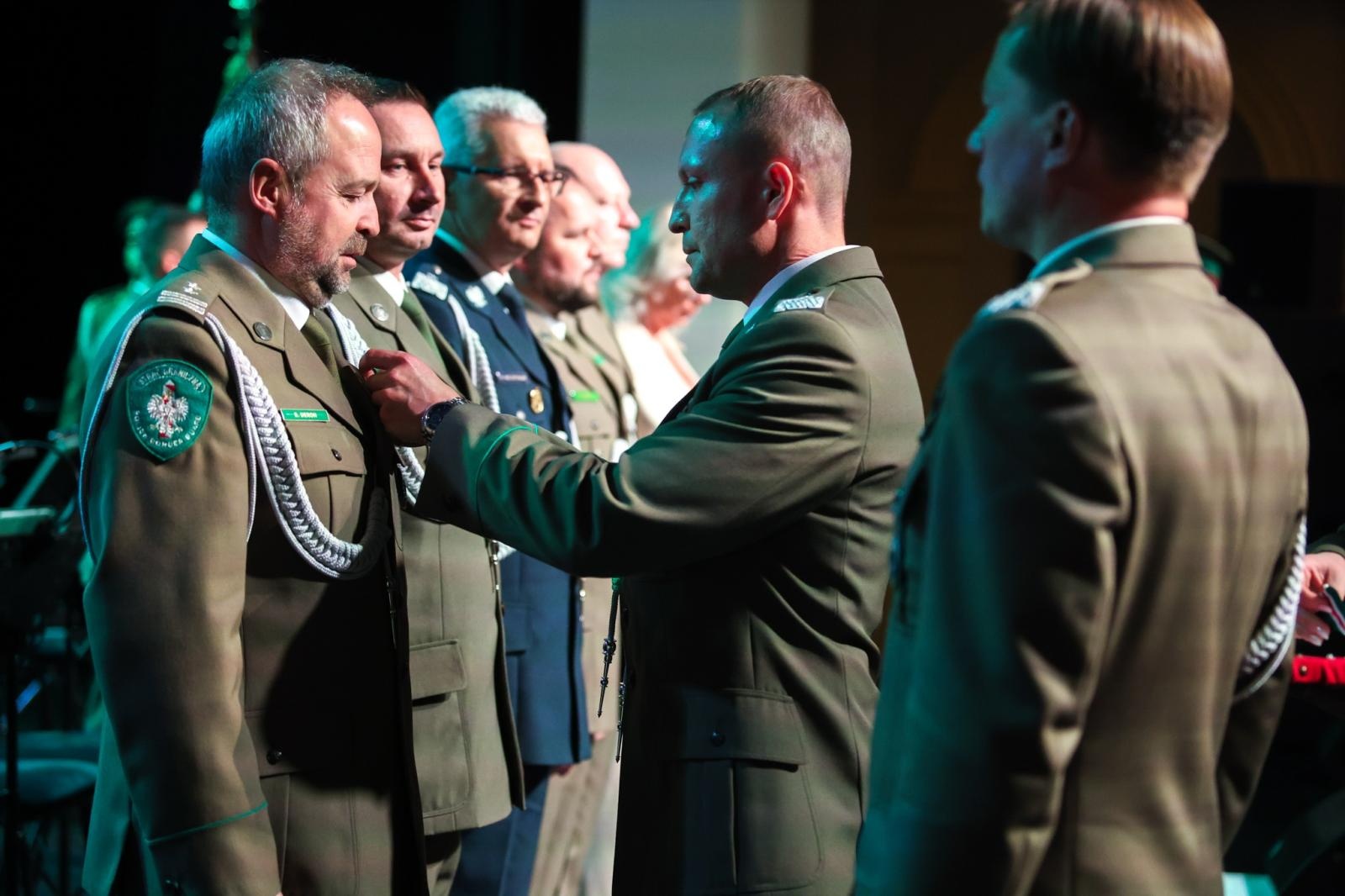 Zdjęcie w galerii na portalu naszraciborz.pl: Obchody jubileuszu 35-lecia Śląskiego Oddziału Straży Granicznej z Raciborza wiadomości z regionu