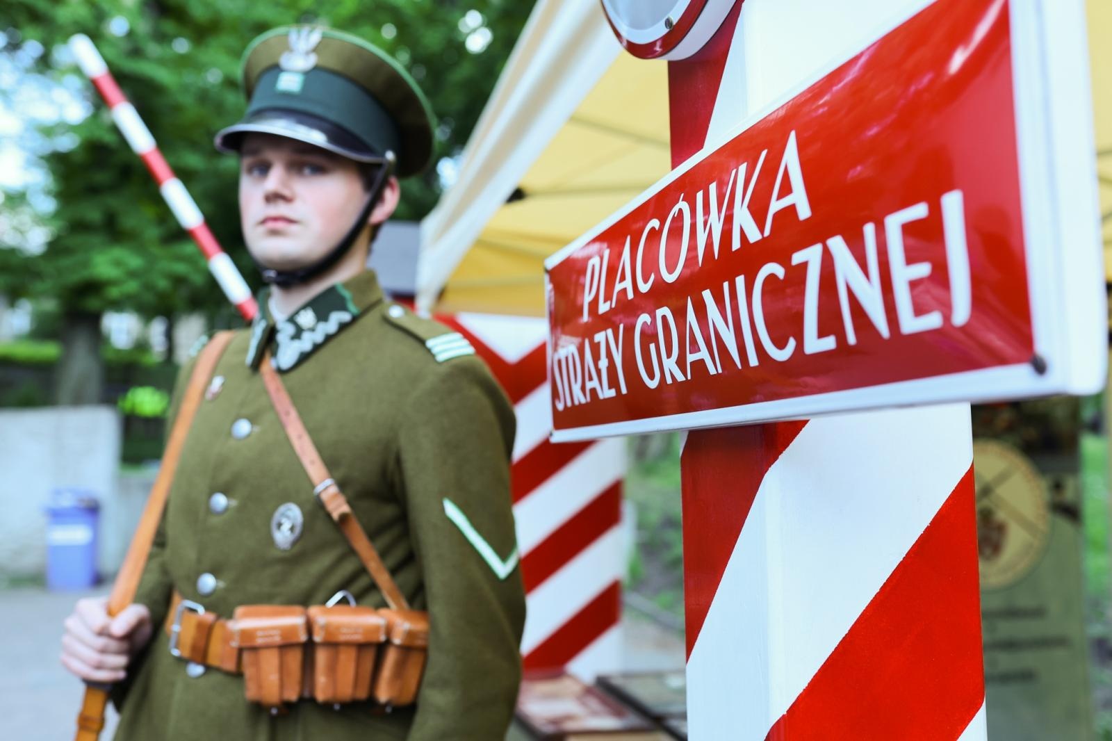 Zdjęcie w galerii na portalu naszraciborz.pl: Obchody jubileuszu 35-lecia Śląskiego Oddziału Straży Granicznej z Raciborza wiadomości z regionu