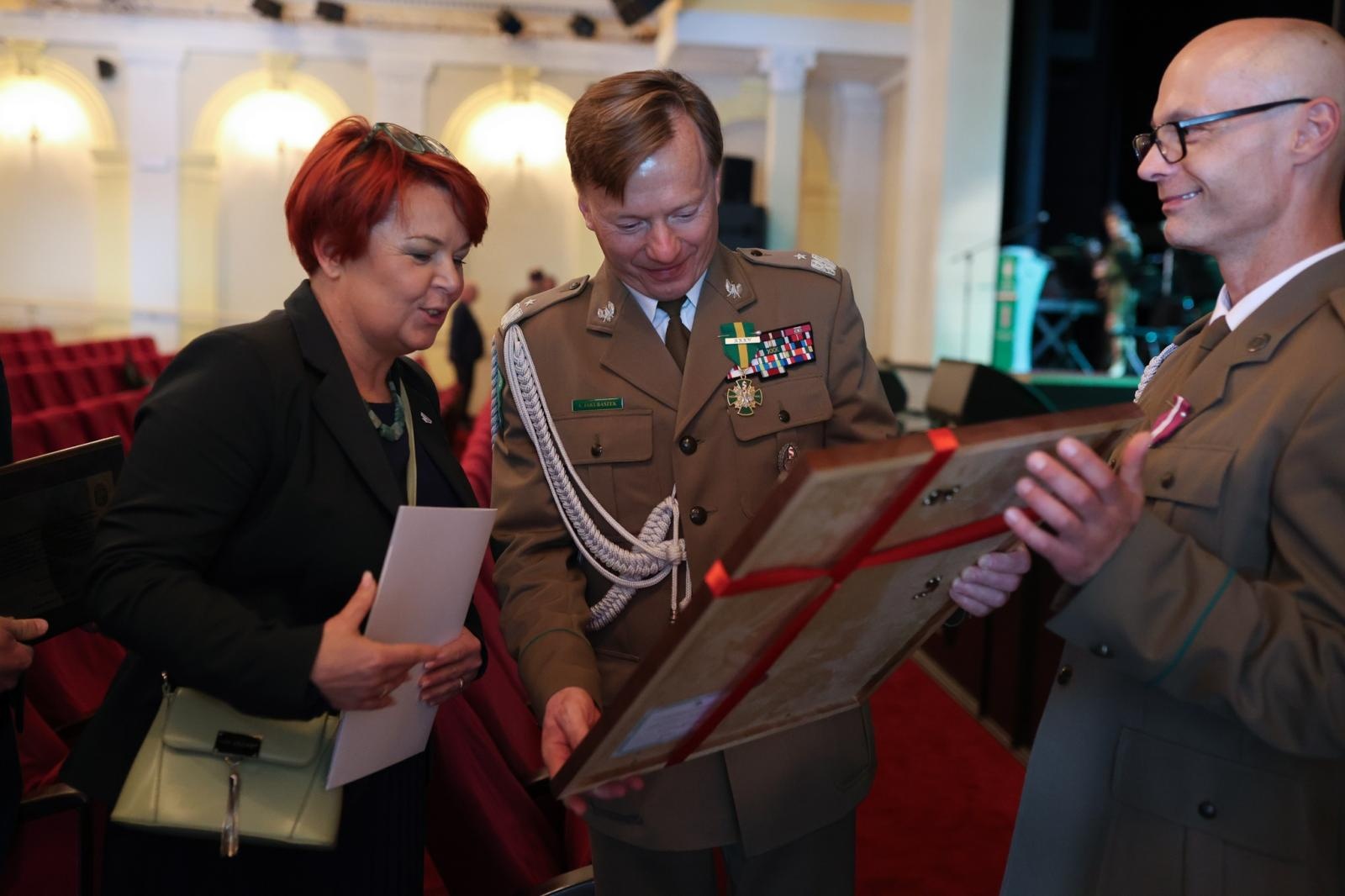 Zdjęcie w galerii na portalu naszraciborz.pl: Obchody jubileuszu 35-lecia Śląskiego Oddziału Straży Granicznej z Raciborza wiadomości z regionu