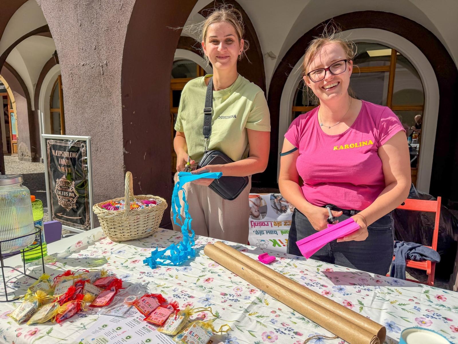 Zdjęcie w galerii na portalu naszraciborz.pl: Dzień Dziecka na Długiej przyciągnął tłumy. Deptak zamienił się w wielki plac zabaw [FOTO, LIVE] wiadomości z regionu