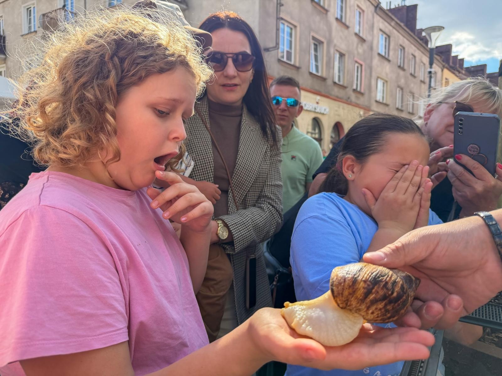 Zdjęcie w galerii na portalu naszraciborz.pl: Dzień Dziecka na Długiej przyciągnął tłumy. Deptak zamienił się w wielki plac zabaw [FOTO, LIVE] wiadomości z regionu