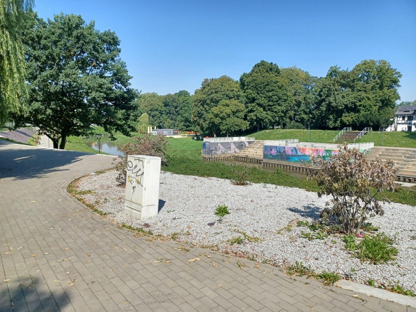 Zdjęcie w galerii na portalu naszraciborz.pl: Skrzynki elektryczne zmieniają wygląd. Nowy projekt estetyczny w Raciborzu wiadomości z regionu