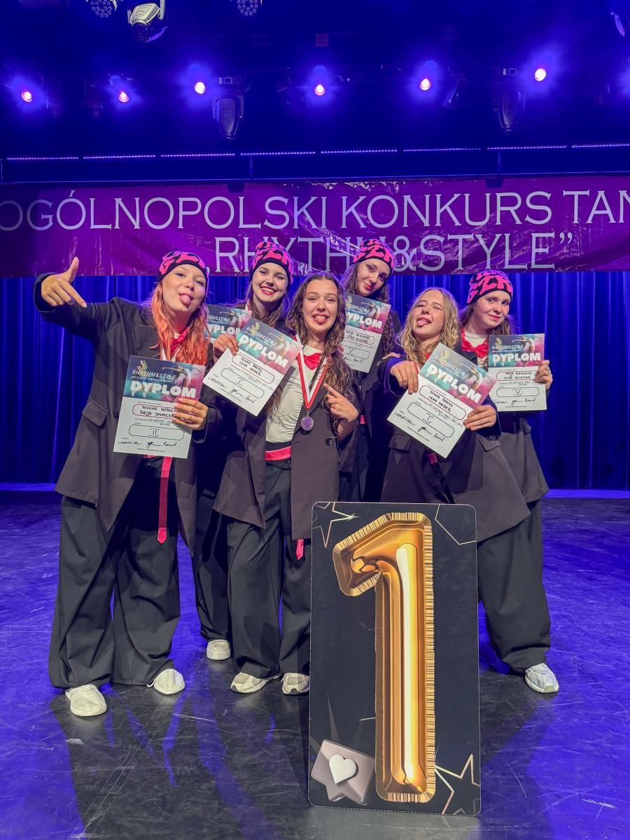Zdjęcie w galerii na portalu naszraciborz.pl: Tancerze SKAZY z medalami na ogólnopolskich zawodach Rhythm & Style wiadomości z regionu