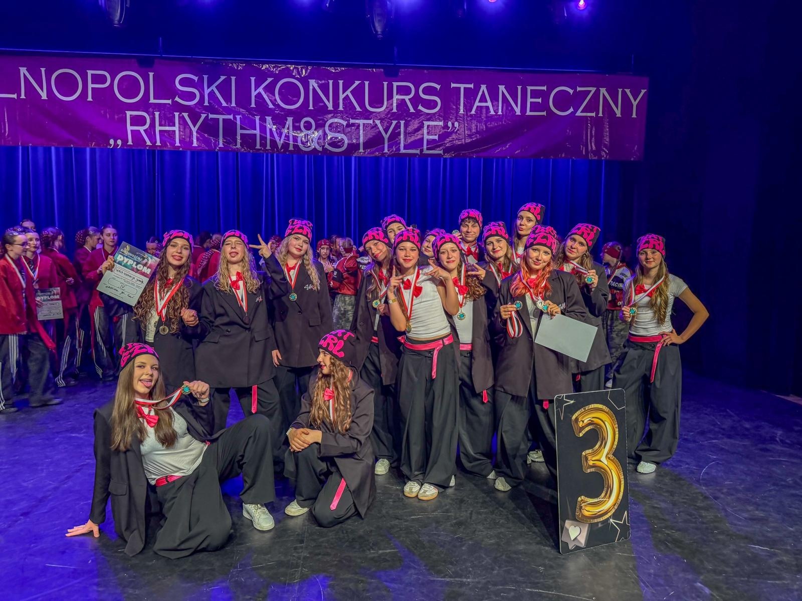 Zdjęcie w galerii na portalu naszraciborz.pl: Tancerze SKAZY z medalami na ogólnopolskich zawodach Rhythm & Style wiadomości z regionu