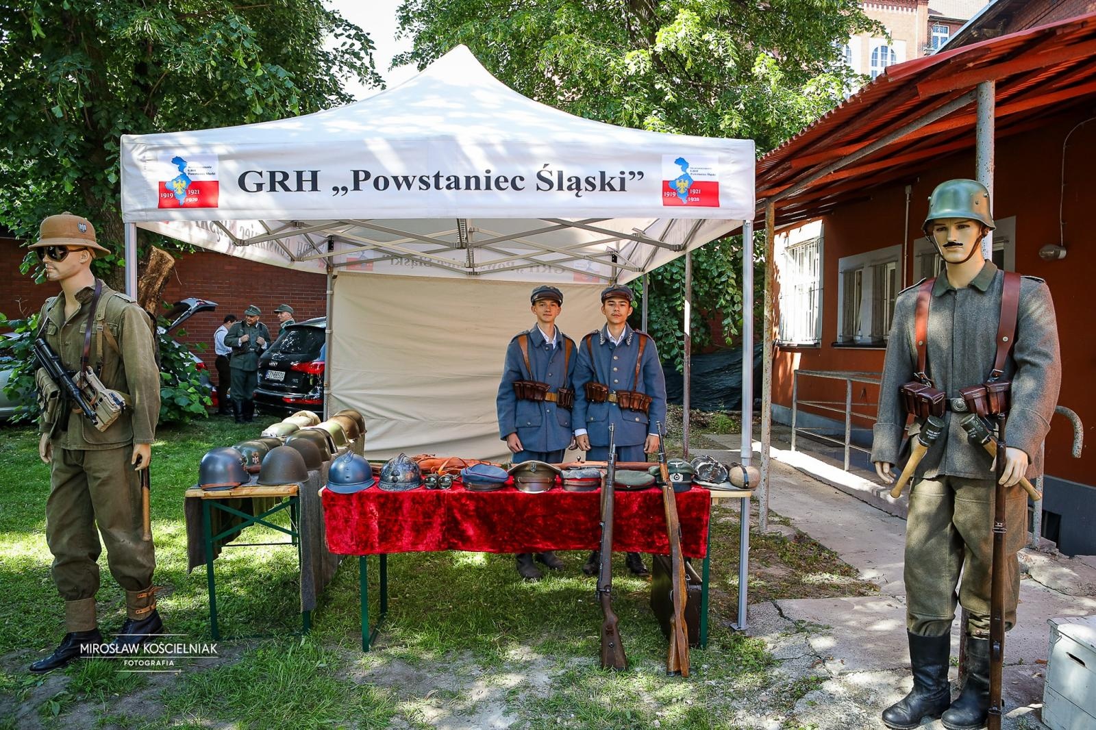 Zdjęcie w galerii na portalu naszraciborz.pl: SOSWNiS: Dzień Dziecka z mundurem i hołdem dla weteranów w Raciborzu wiadomości z regionu