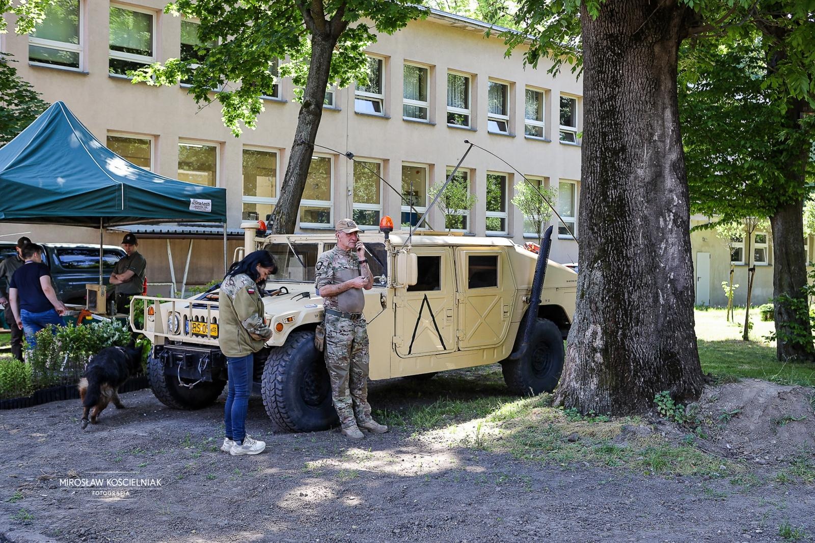 Zdjęcie w galerii na portalu naszraciborz.pl: SOSWNiS: Dzień Dziecka z mundurem i hołdem dla weteranów w Raciborzu wiadomości z regionu