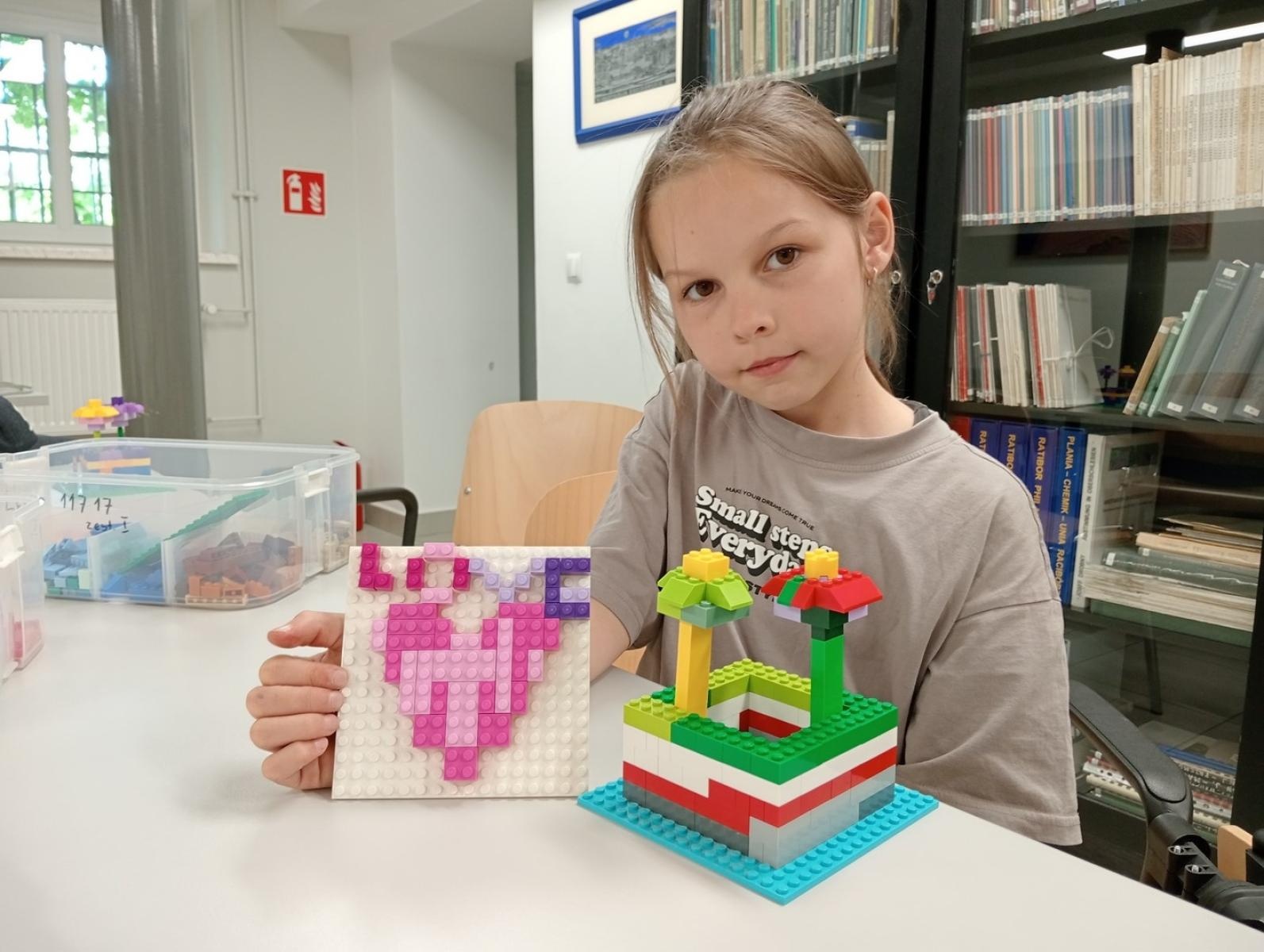 Zdjęcie w galerii na portalu naszraciborz.pl: Czerwiec w bibliotece? Najlepiej w klubie! wiadomości z regionu