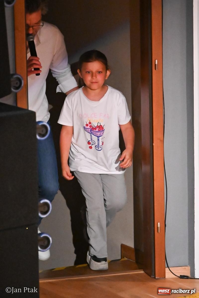 Zdjęcie w galerii na portalu naszraciborz.pl: Perspektywa Adults zaprezentowała Piosenki na dorosłe myśli [FOTO i WIDEO] wiadomości z regionu